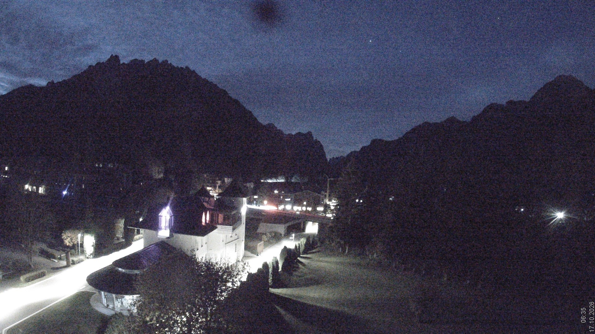 Archiv Foto Webcam Apparthotel Germania – Blick auf das Höhlensteintal