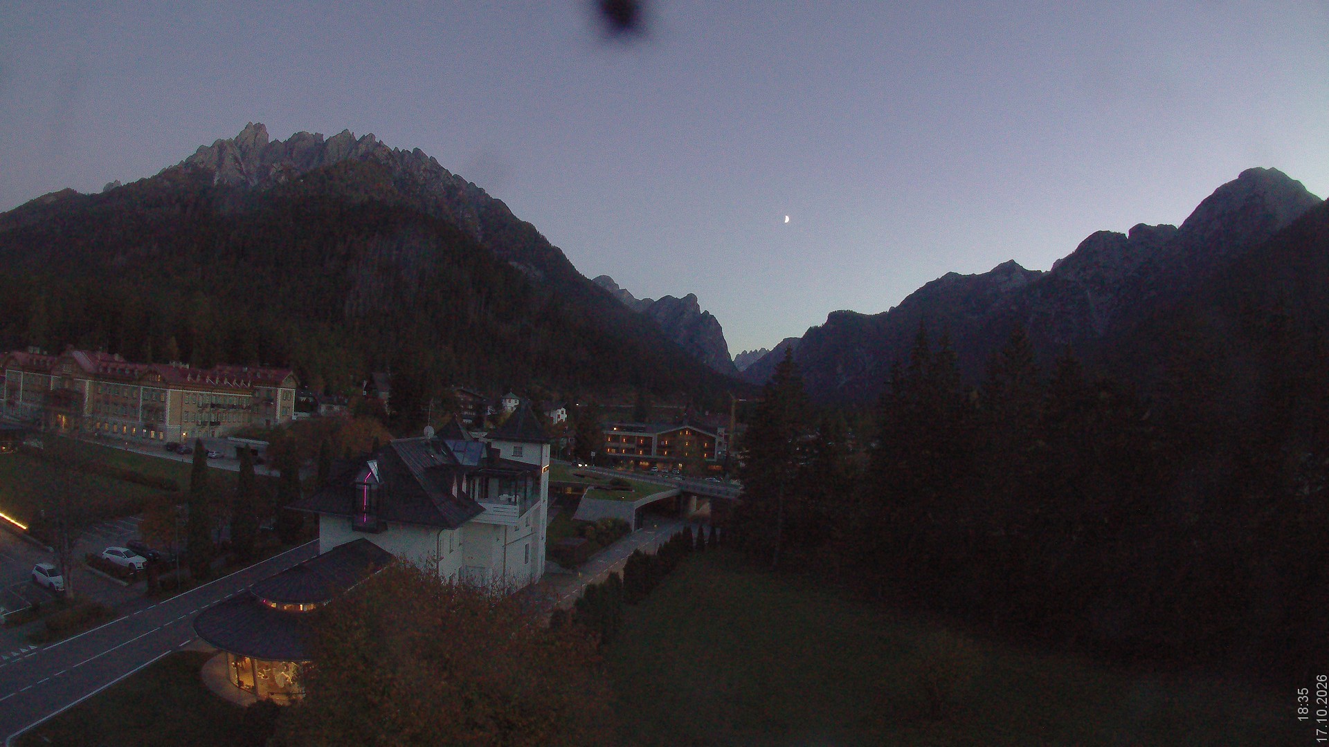 Archiv Foto Webcam Apparthotel Germania – Blick auf das Höhlensteintal