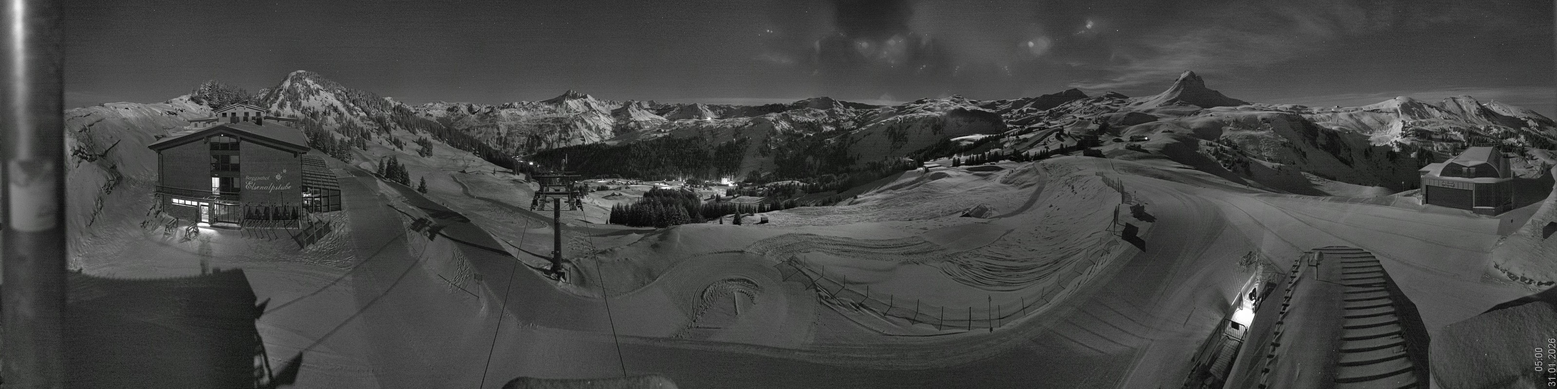 Archiv Foto Panorama Webcam Damüls an der Elsenalpstube