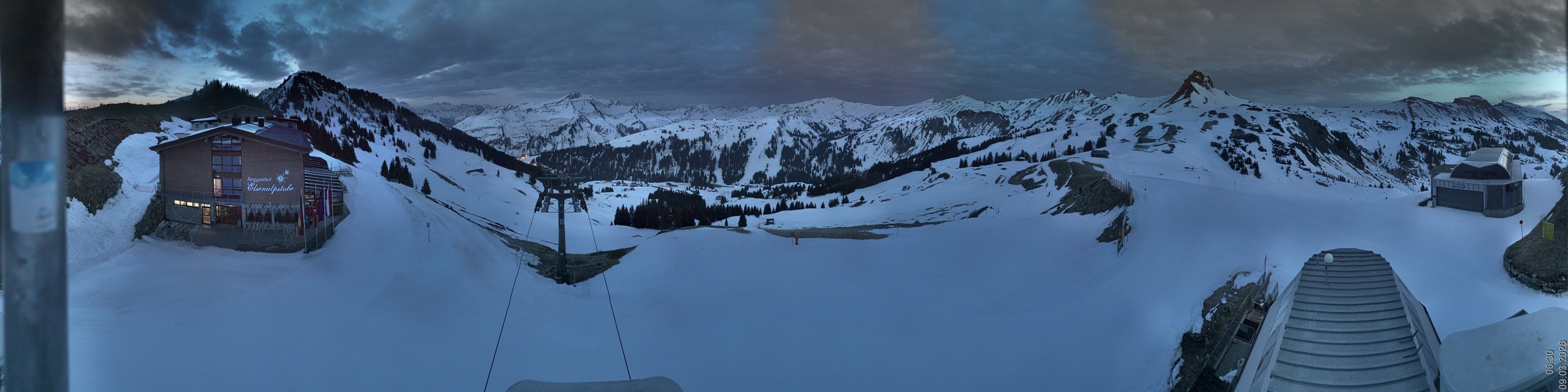 Archiv Foto Panorama Webcam Damüls an der Elsenalpstube