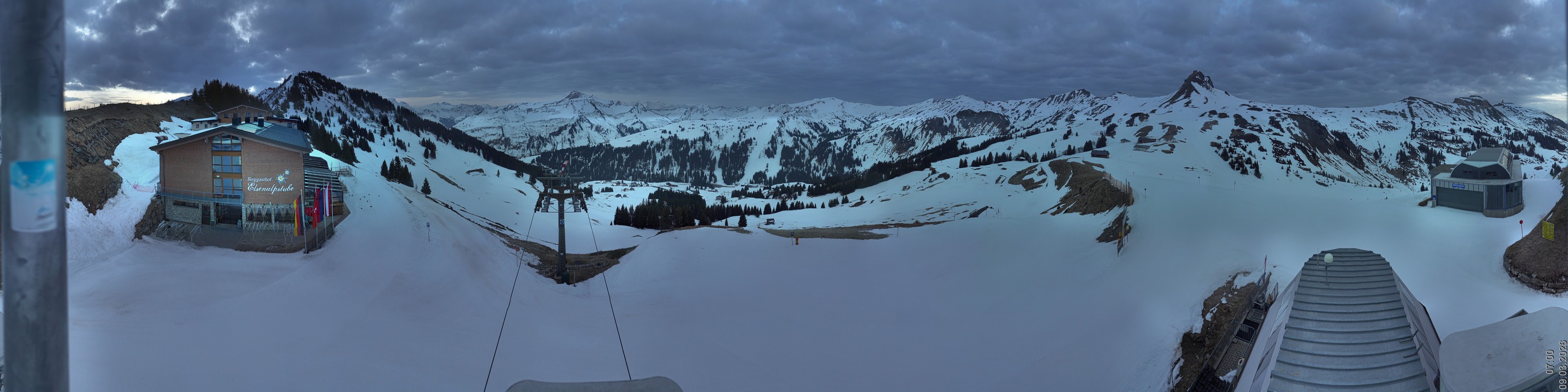 Archiv Foto Panorama Webcam Damüls an der Elsenalpstube