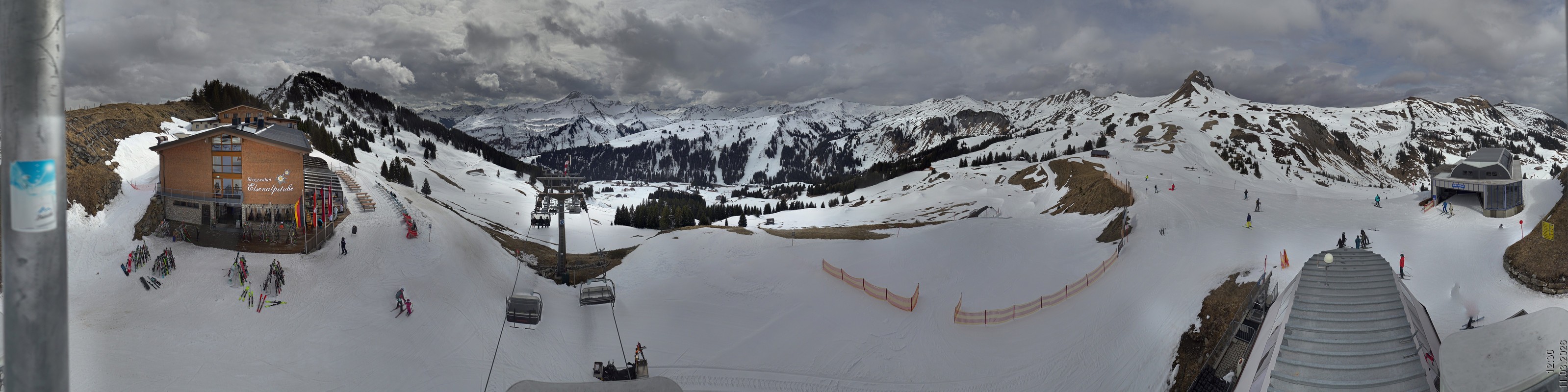 Archiv Foto Panorama Webcam Damüls an der Elsenalpstube