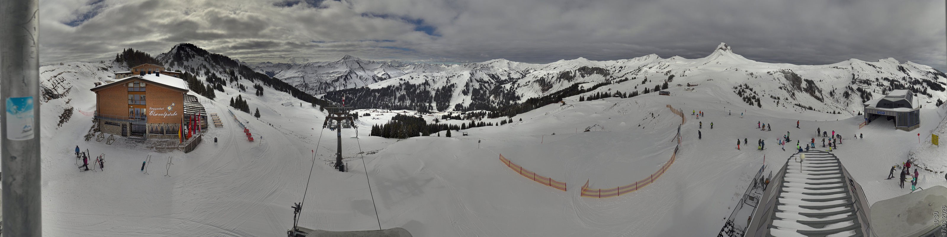 Archiv Foto Panorama Webcam Damüls an der Elsenalpstube