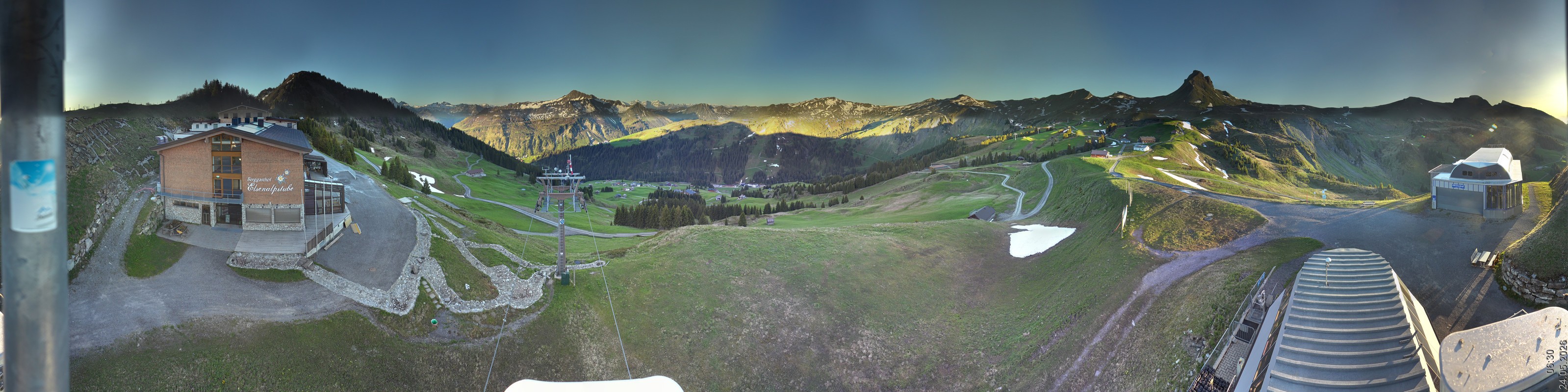 Archiv Foto Panorama Webcam Damüls an der Elsenalpstube