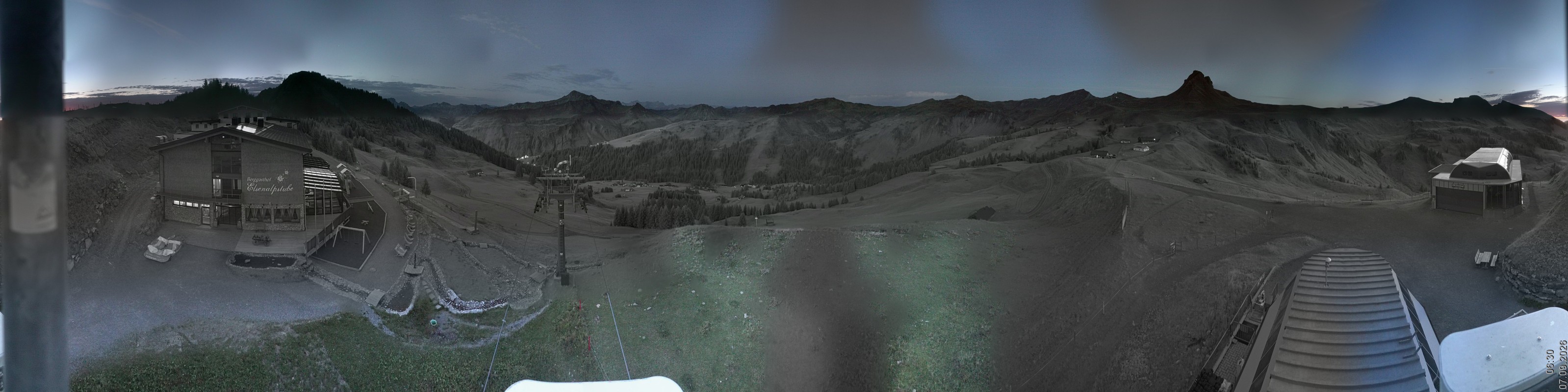 Archived image Webcam Panorama Damüls