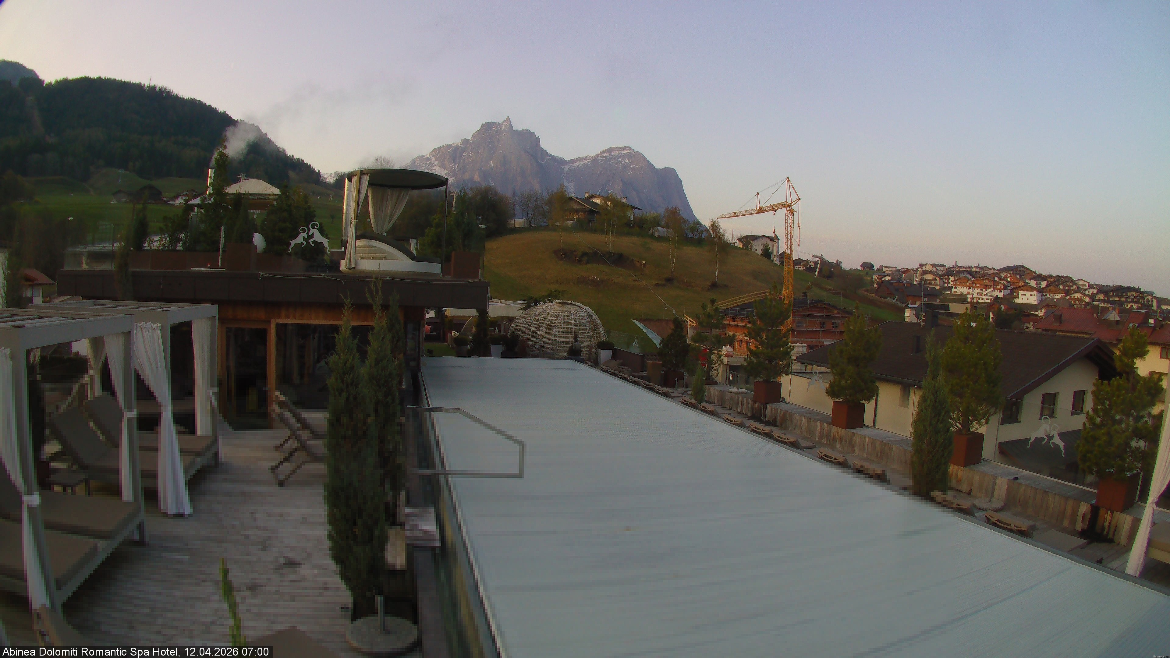 Archived image Webcam Kastelruth: Abinea Dolomiti Romantic Spa Hotel