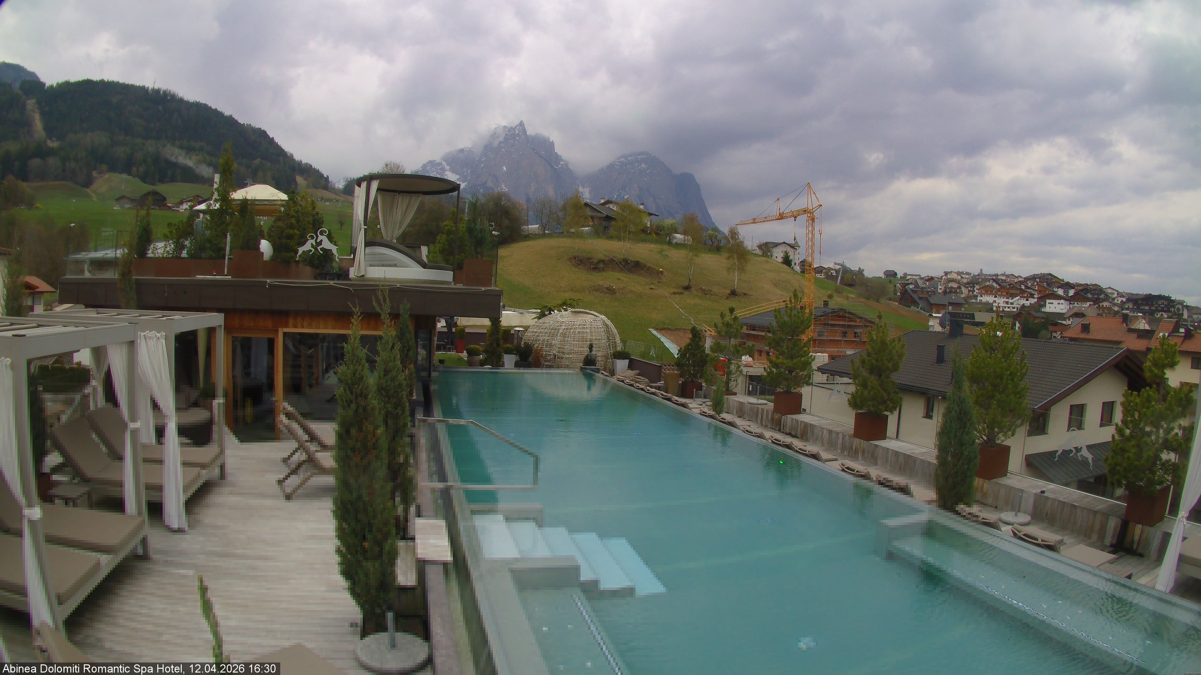 Archived image Webcam Kastelruth: Abinea Dolomiti Romantic Spa Hotel