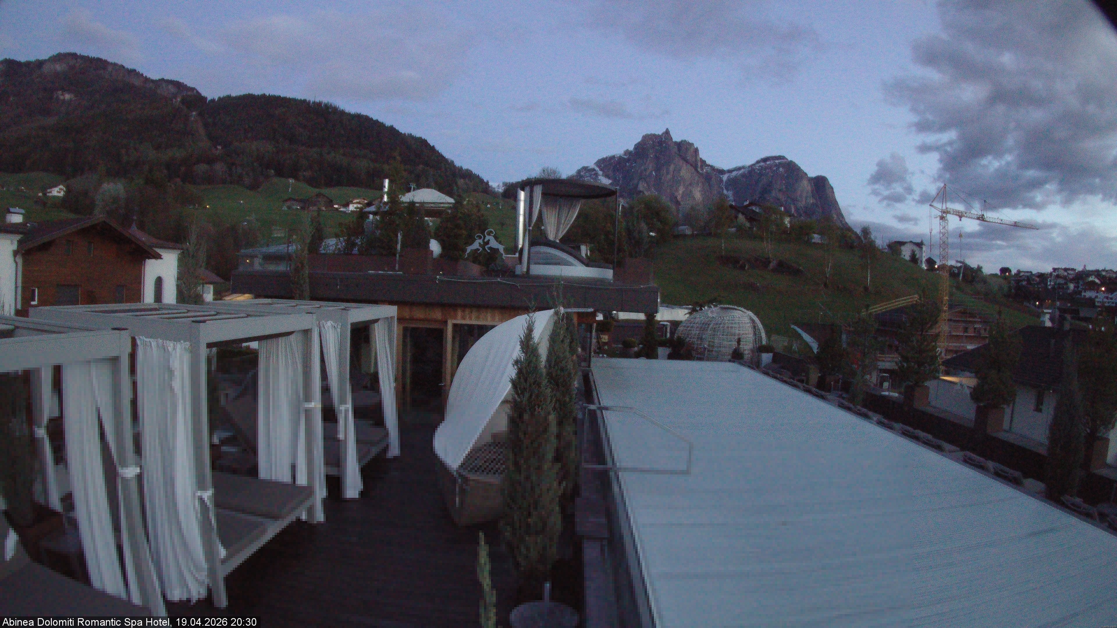 Archived image Webcam Kastelruth: Abinea Dolomiti Romantic Spa Hotel