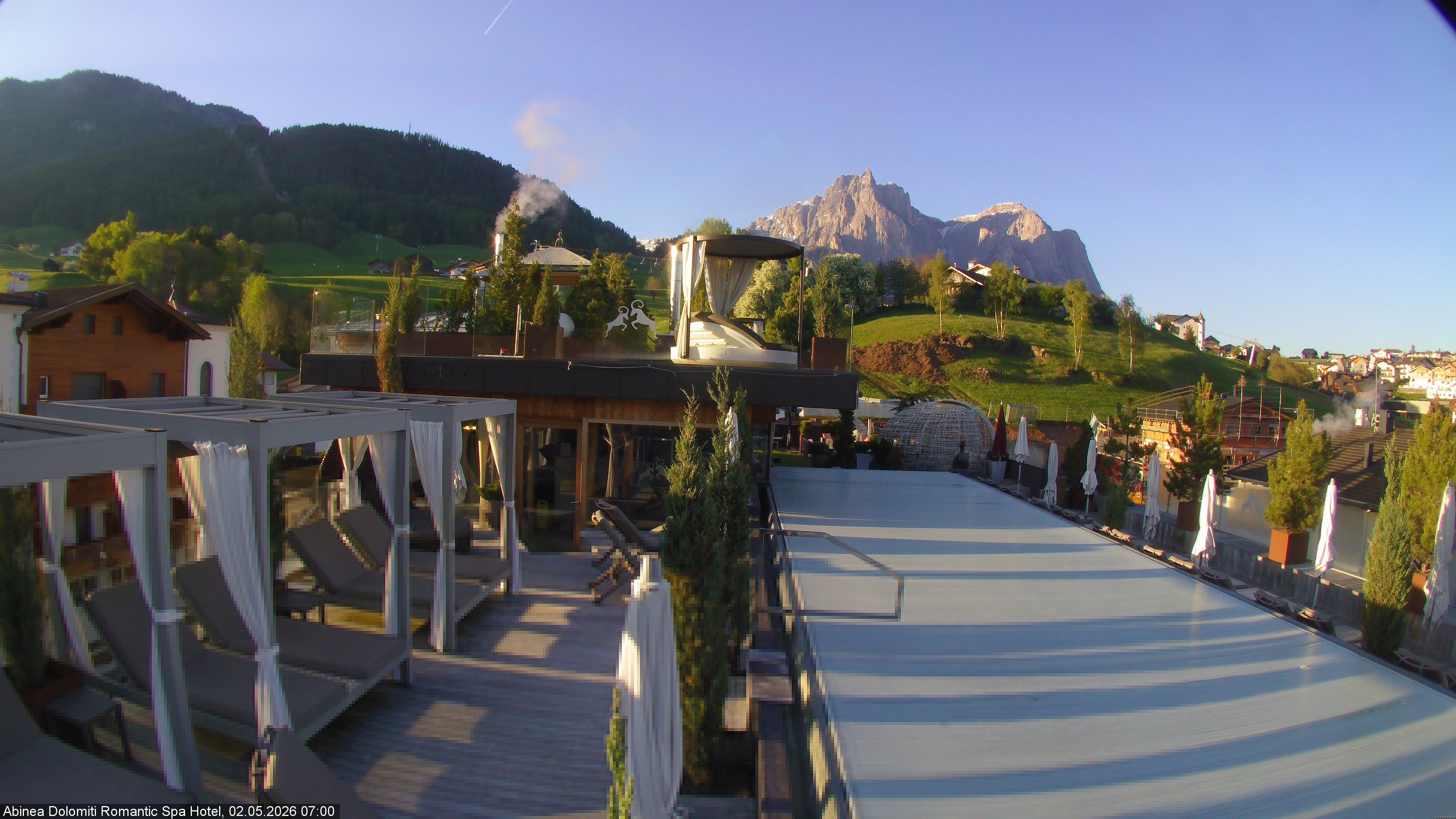 Archived image Webcam Kastelruth: Abinea Dolomiti Romantic Spa Hotel