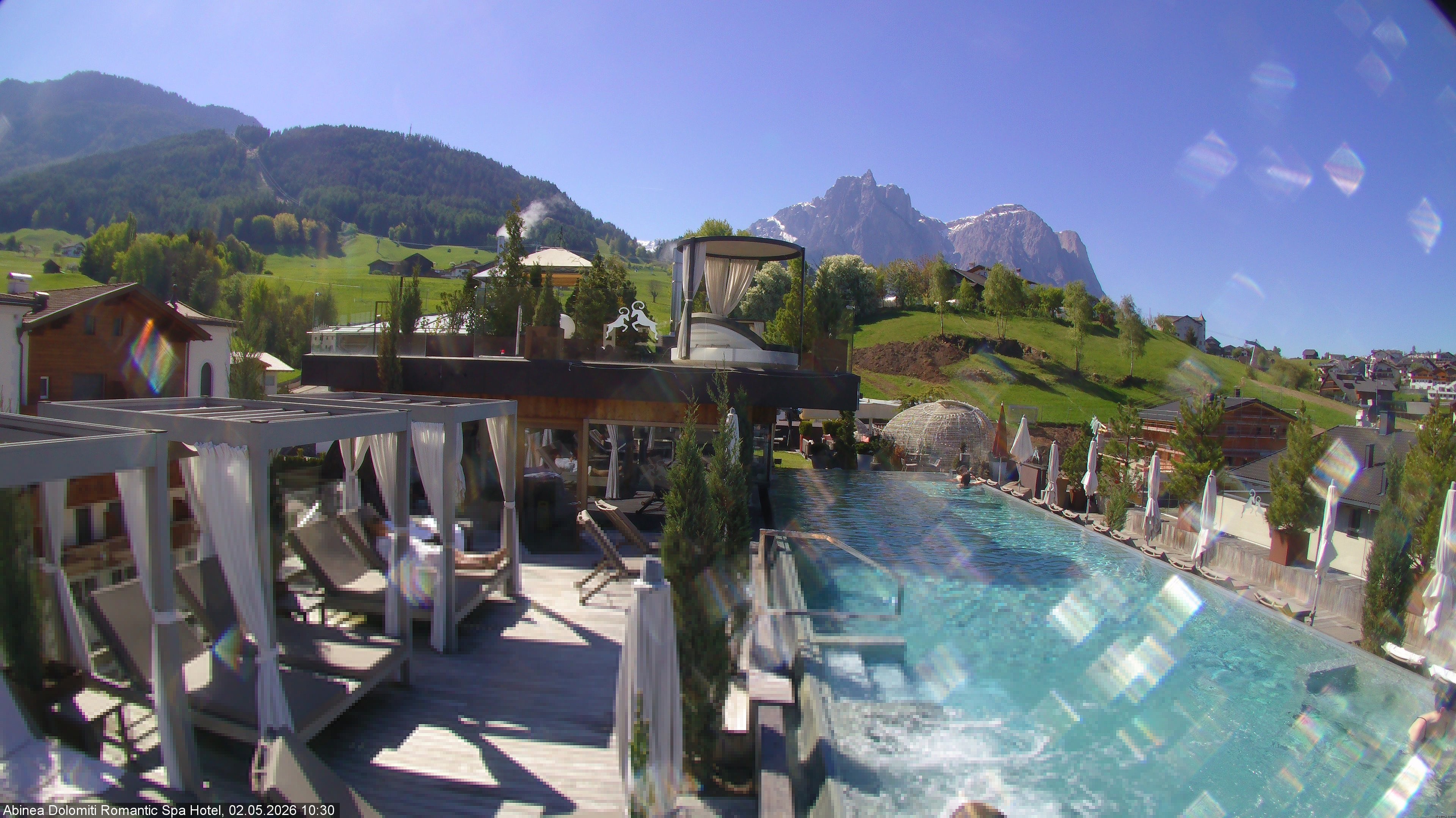 Archived image Webcam Kastelruth: Abinea Dolomiti Romantic Spa Hotel