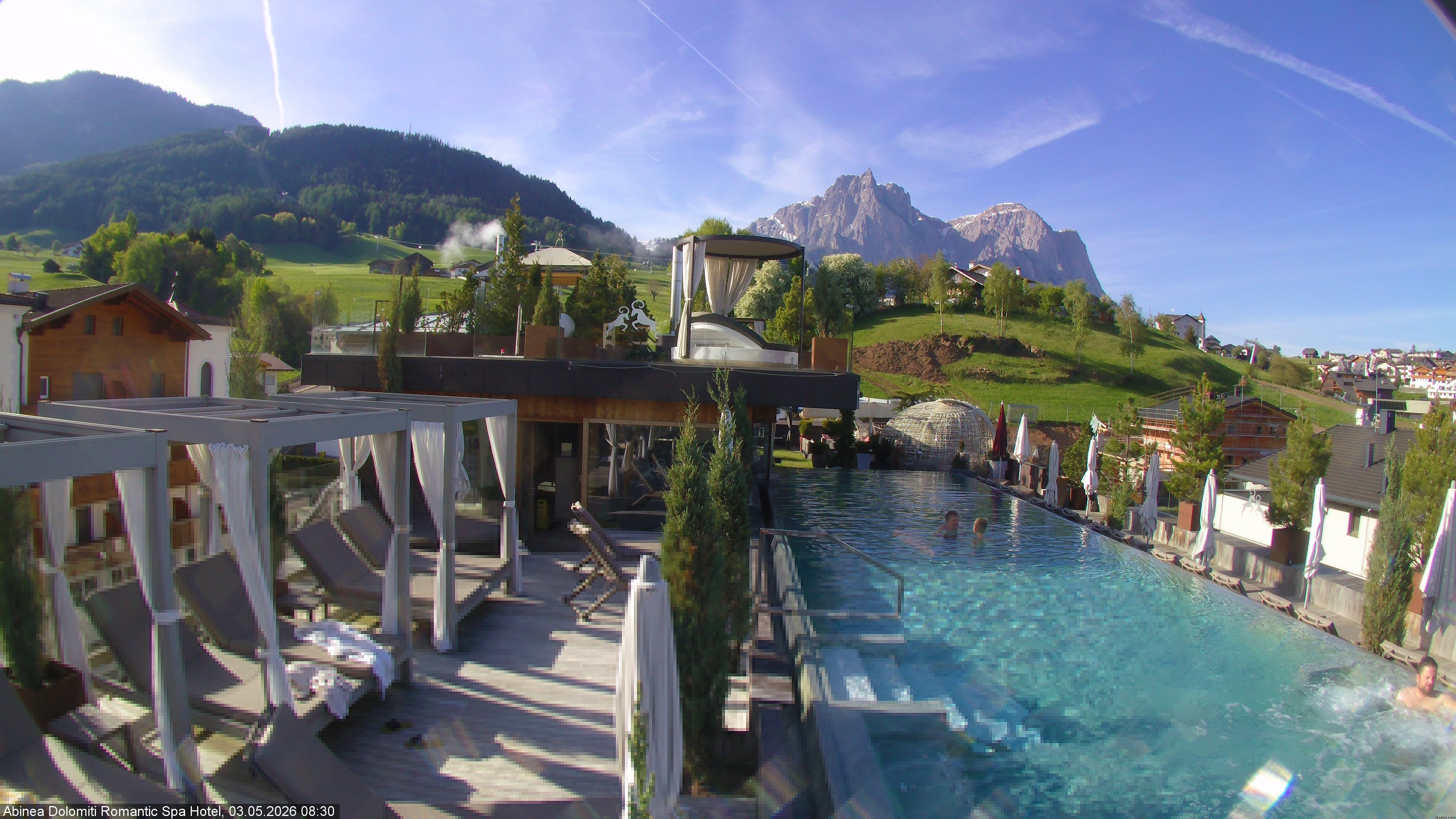 Archived image Webcam Kastelruth: Abinea Dolomiti Romantic Spa Hotel