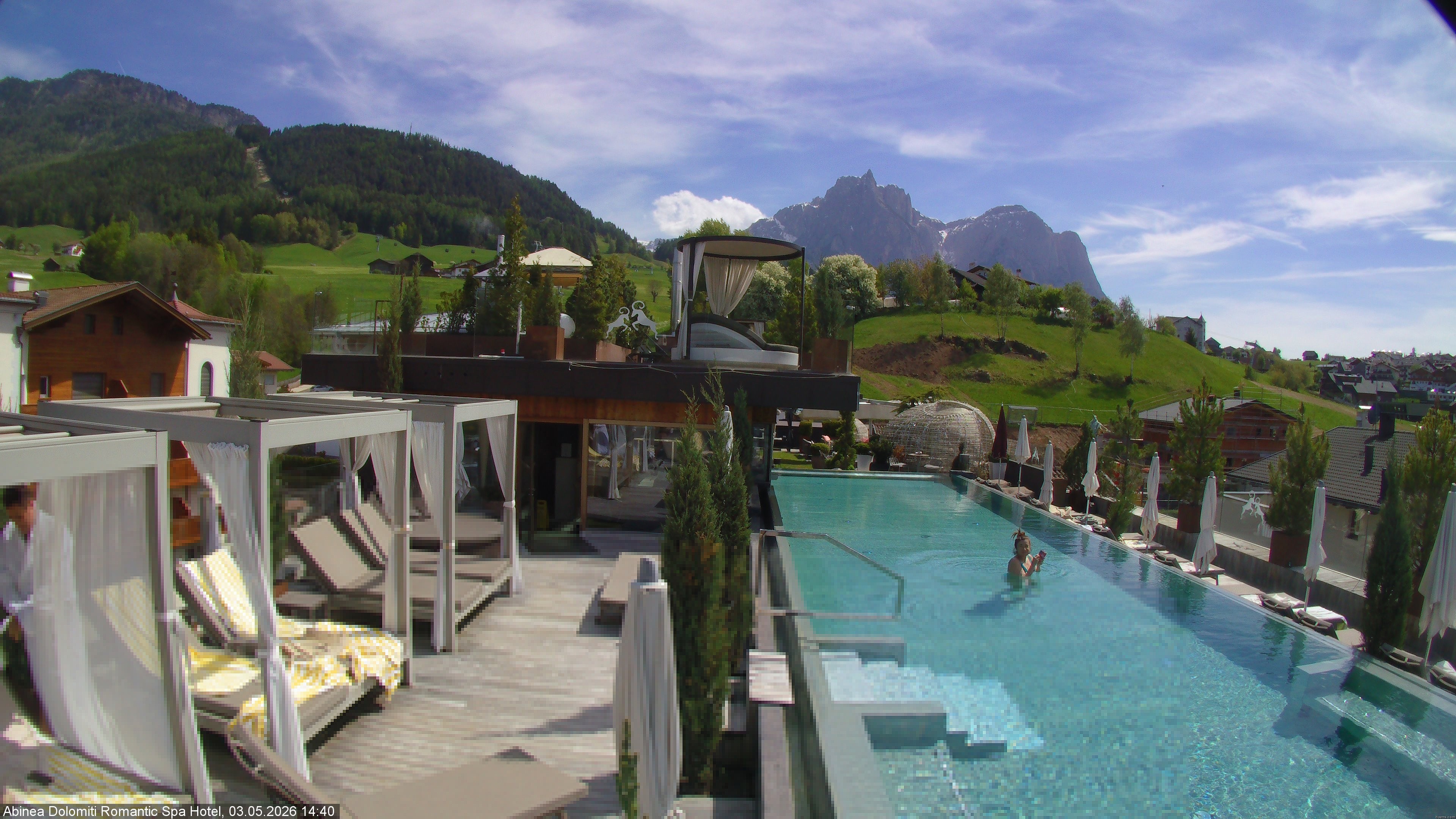 Archiv Foto Webcam Abinea Dolomiti Romantic Spa Hotel - Kastelruth