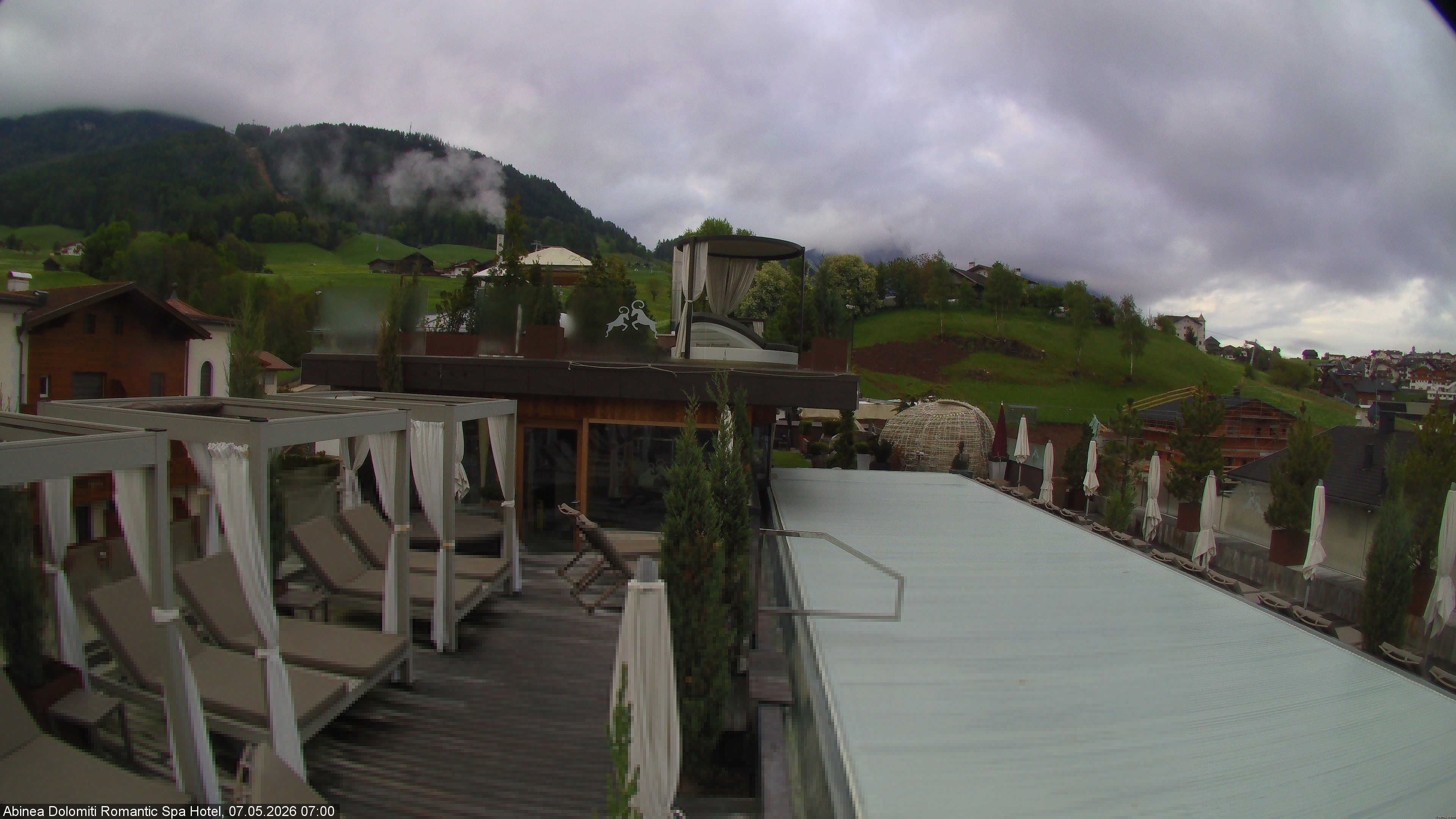 Archived image Webcam Kastelruth: Abinea Dolomiti Romantic Spa Hotel