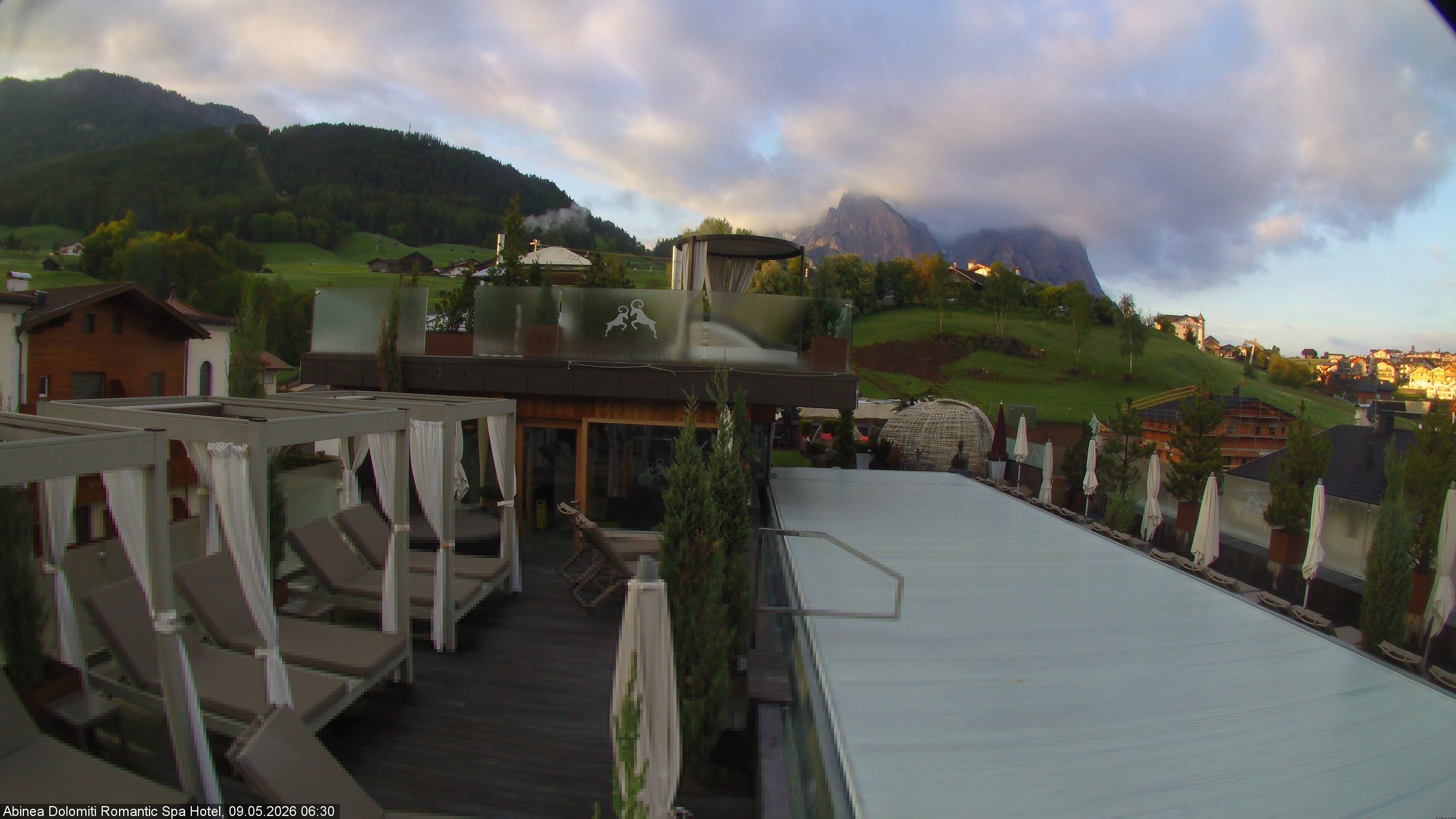 Archiv Foto Webcam Abinea Dolomiti Romantic Spa Hotel - Kastelruth