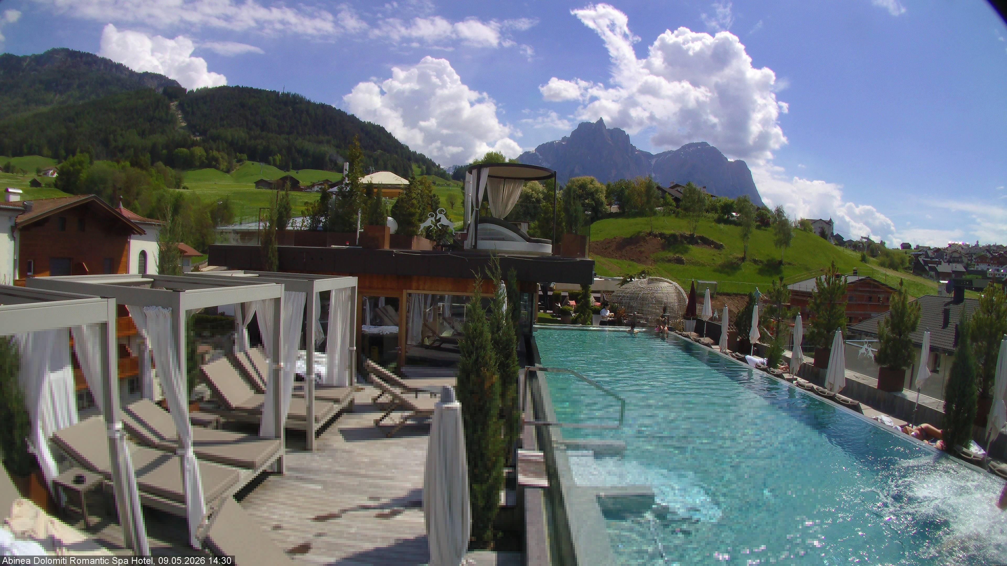Archiv Foto Webcam Abinea Dolomiti Romantic Spa Hotel - Kastelruth