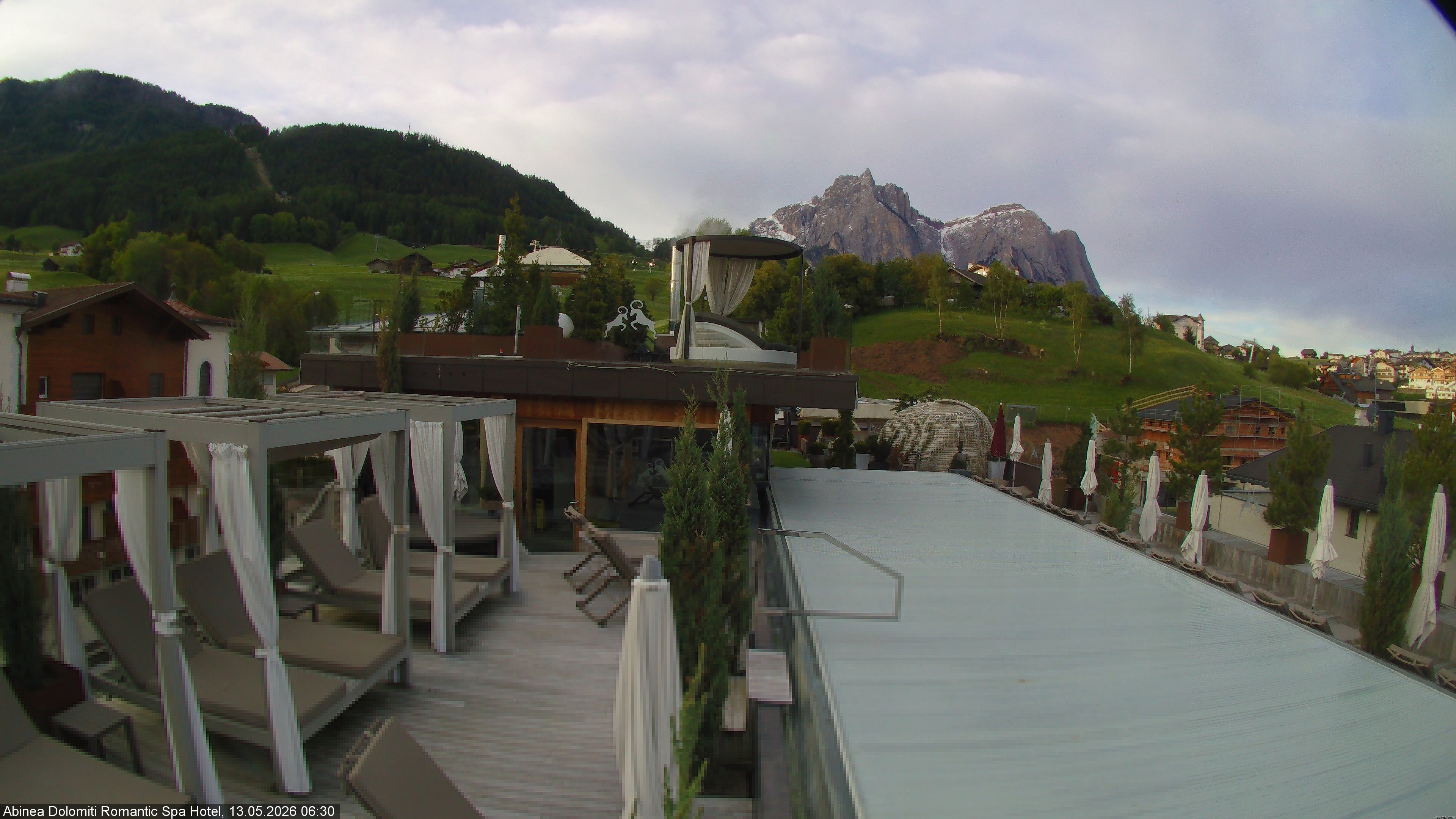Archiv Foto Webcam Abinea Dolomiti Romantic Spa Hotel - Kastelruth