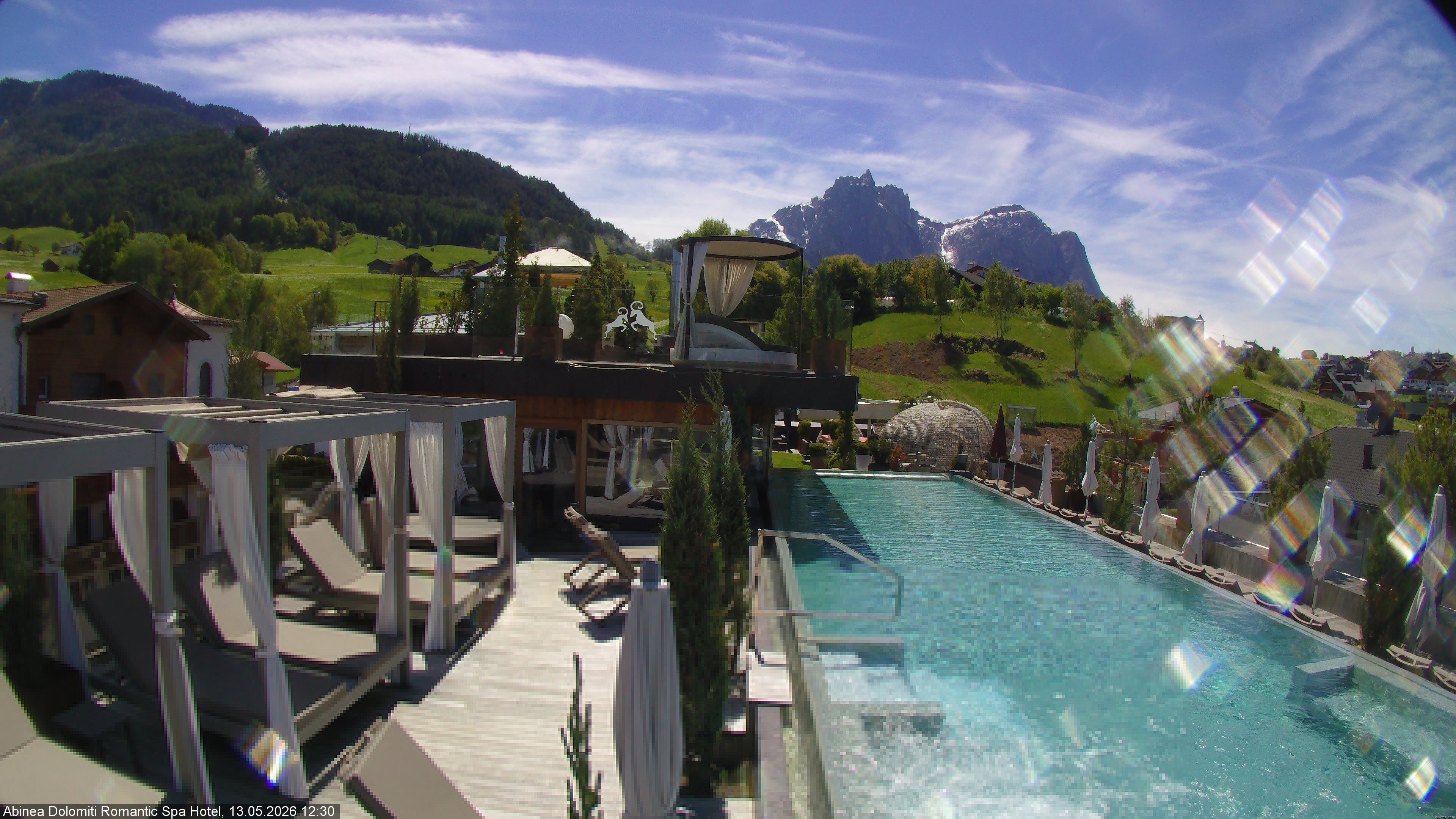 Archived image Webcam Kastelruth: Abinea Dolomiti Romantic Spa Hotel