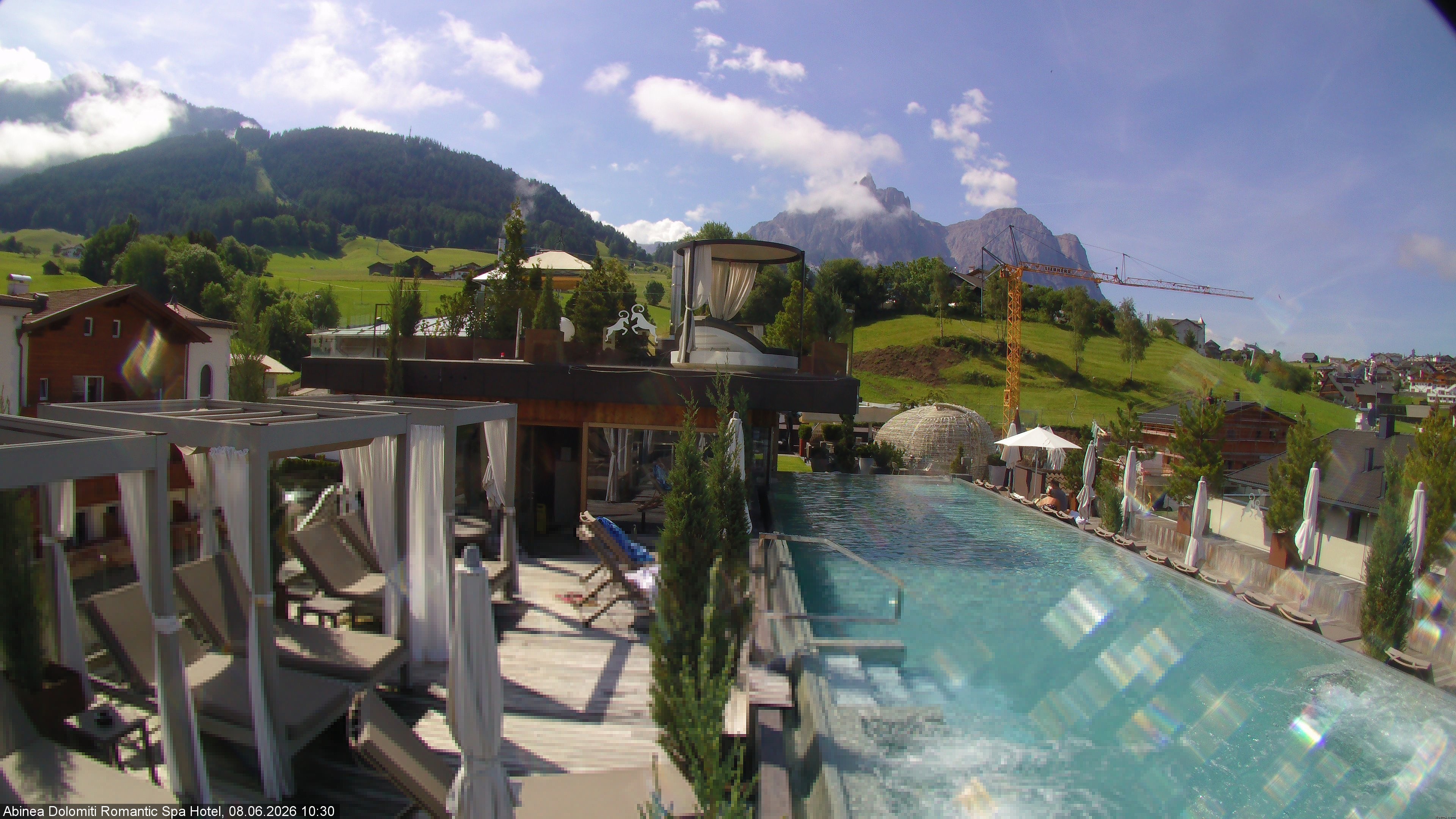 Archived image Webcam Kastelruth: Abinea Dolomiti Romantic Spa Hotel
