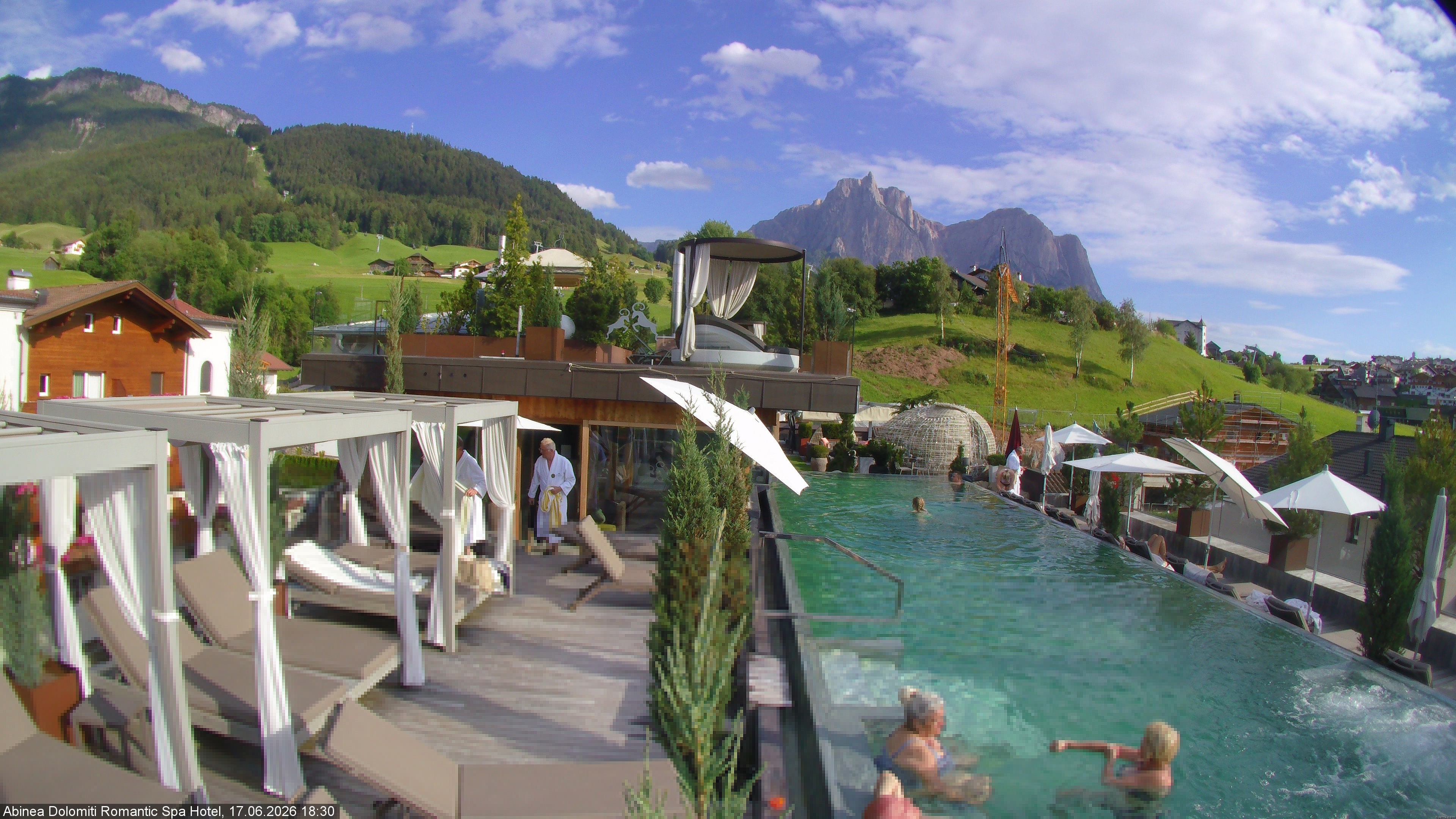 Archiv Foto Webcam Abinea Dolomiti Romantic Spa Hotel - Kastelruth