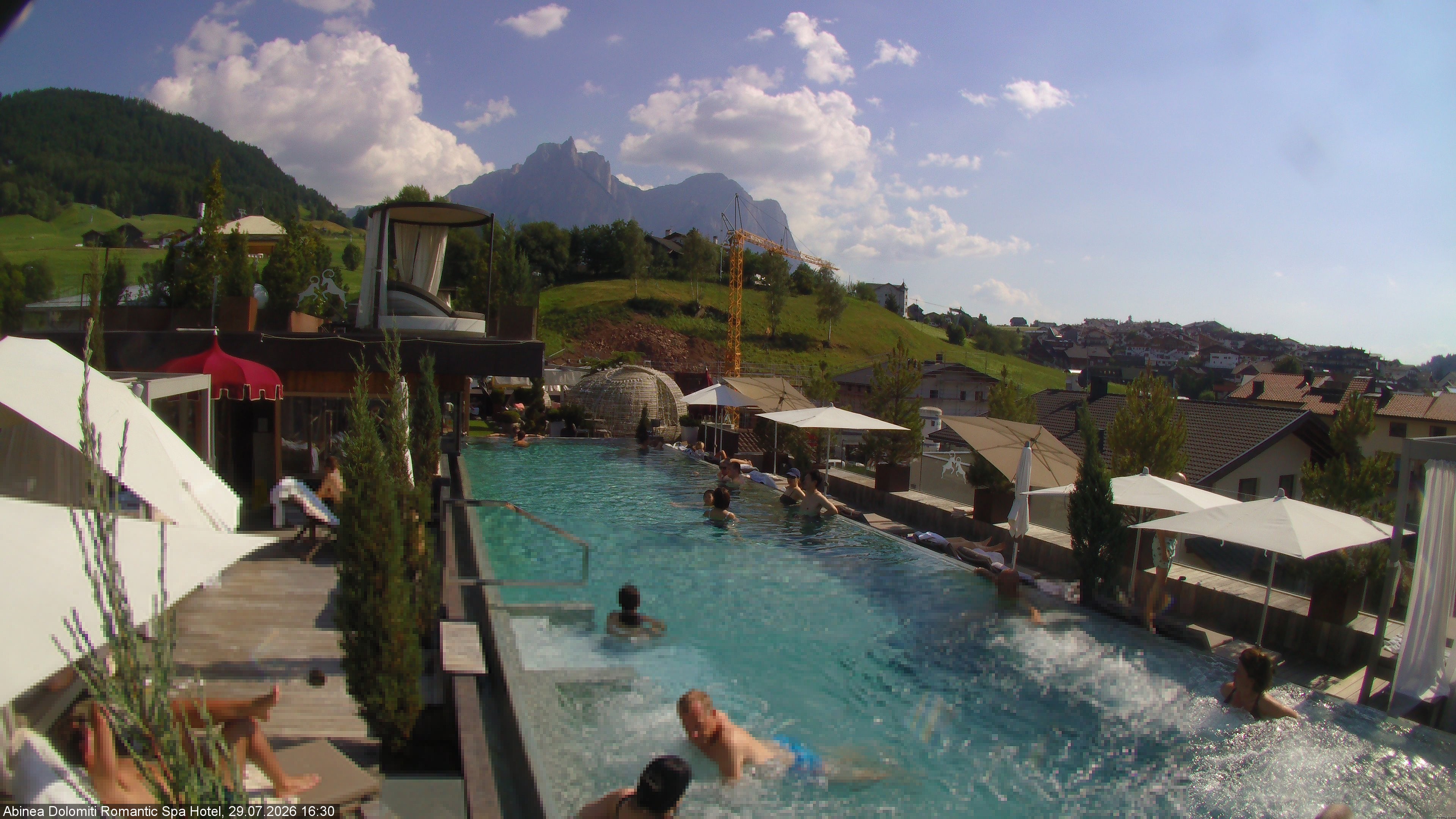 Archiv Foto Webcam Abinea Dolomiti Romantic Spa Hotel - Kastelruth