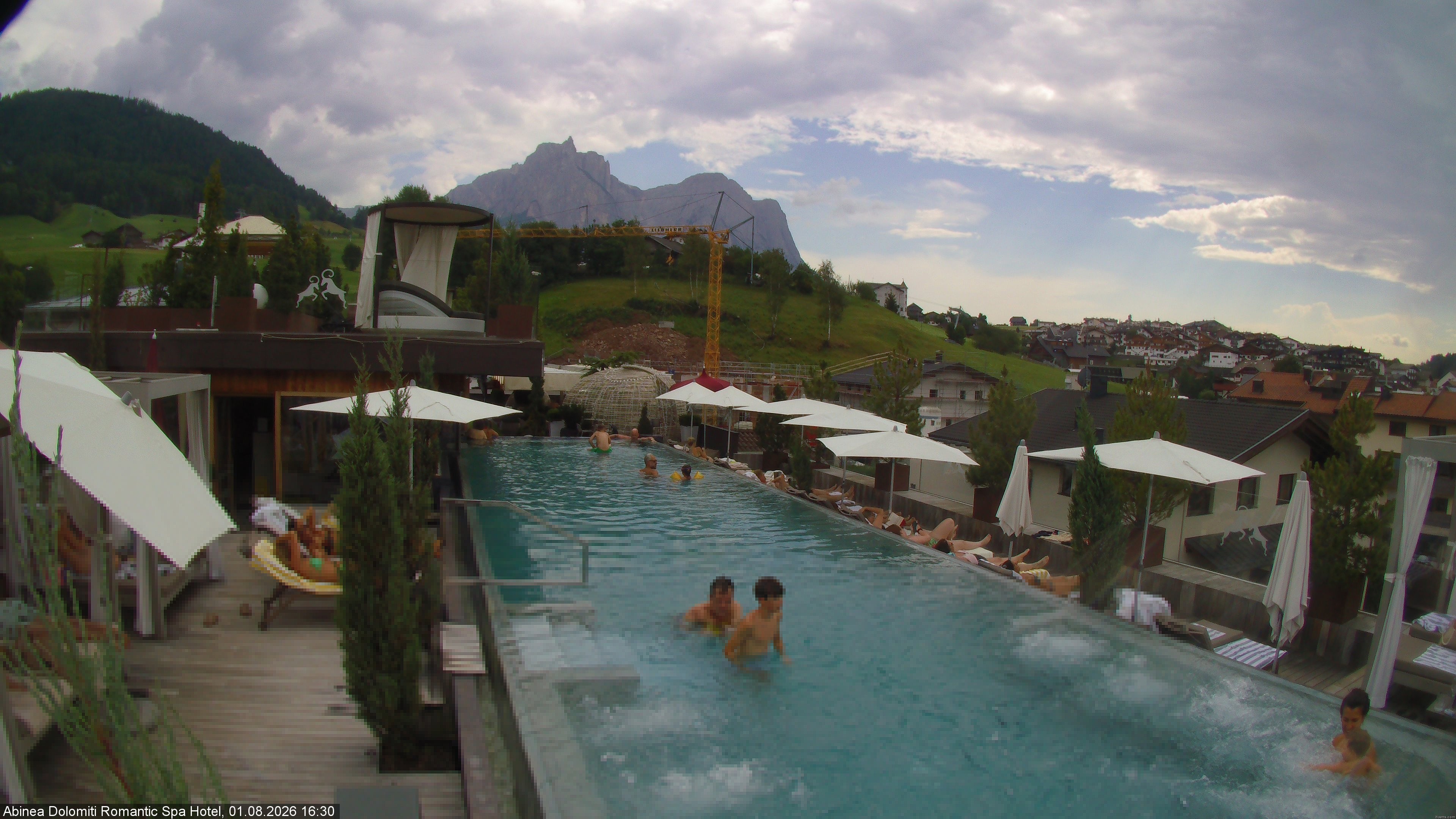 Archived image Webcam Kastelruth: Abinea Dolomiti Romantic Spa Hotel