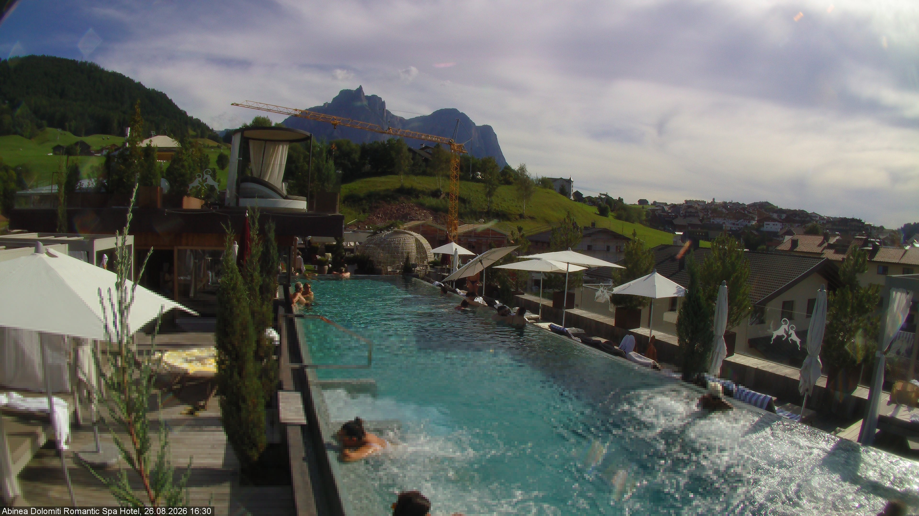 Archived image Webcam Kastelruth: Abinea Dolomiti Romantic Spa Hotel