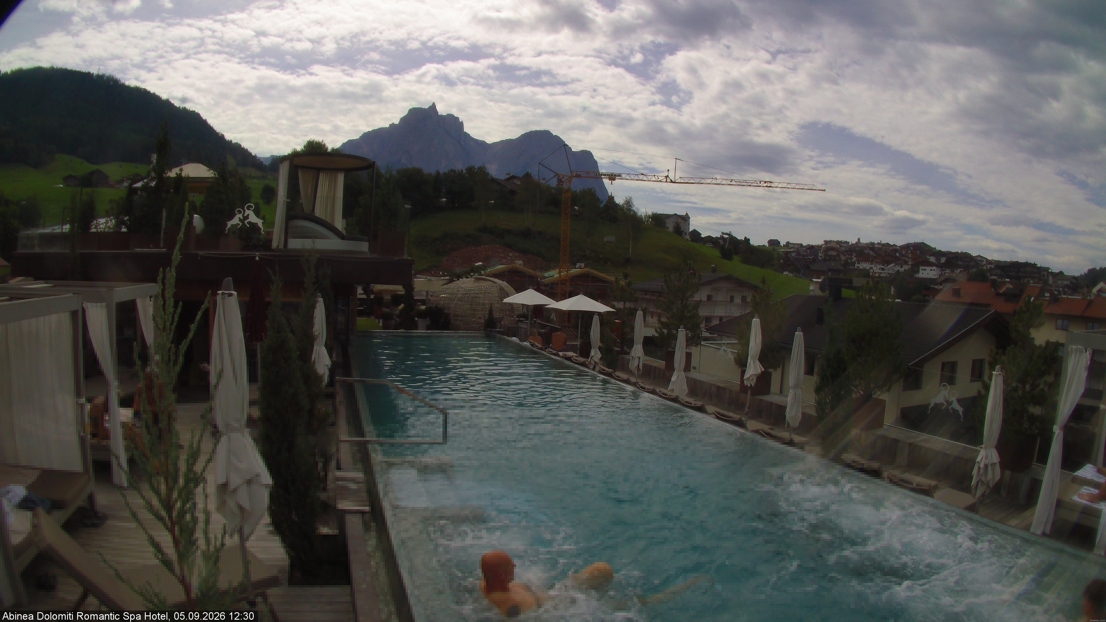 Archived image Webcam Kastelruth: Abinea Dolomiti Romantic Spa Hotel