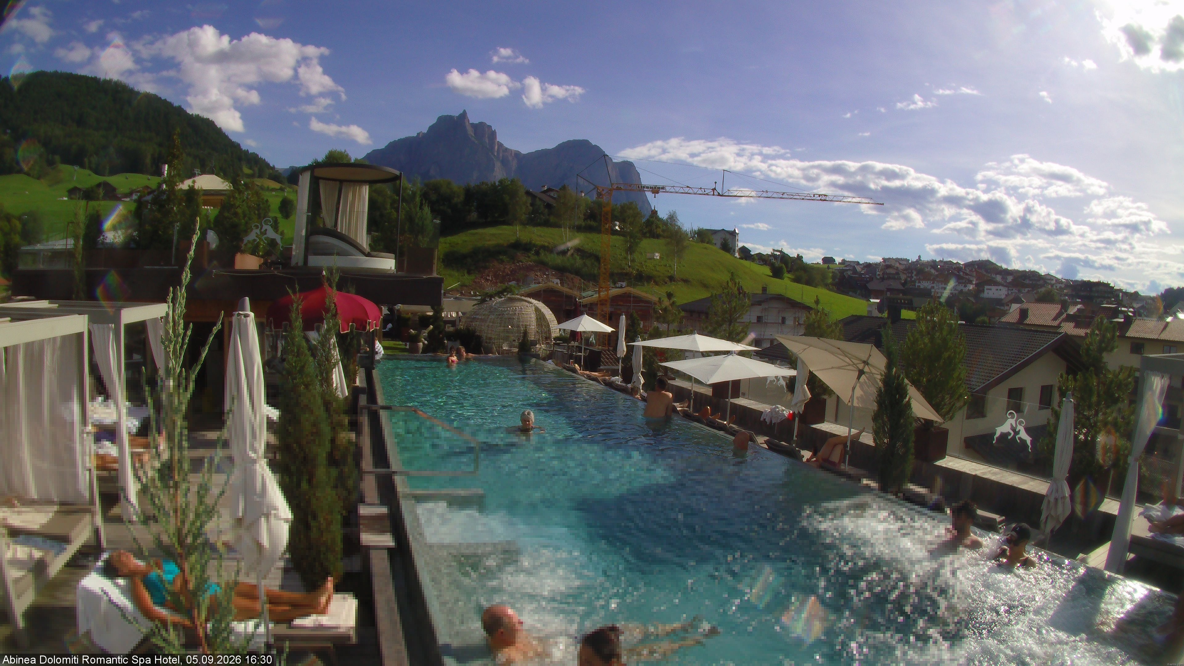 Archived image Webcam Kastelruth: Abinea Dolomiti Romantic Spa Hotel