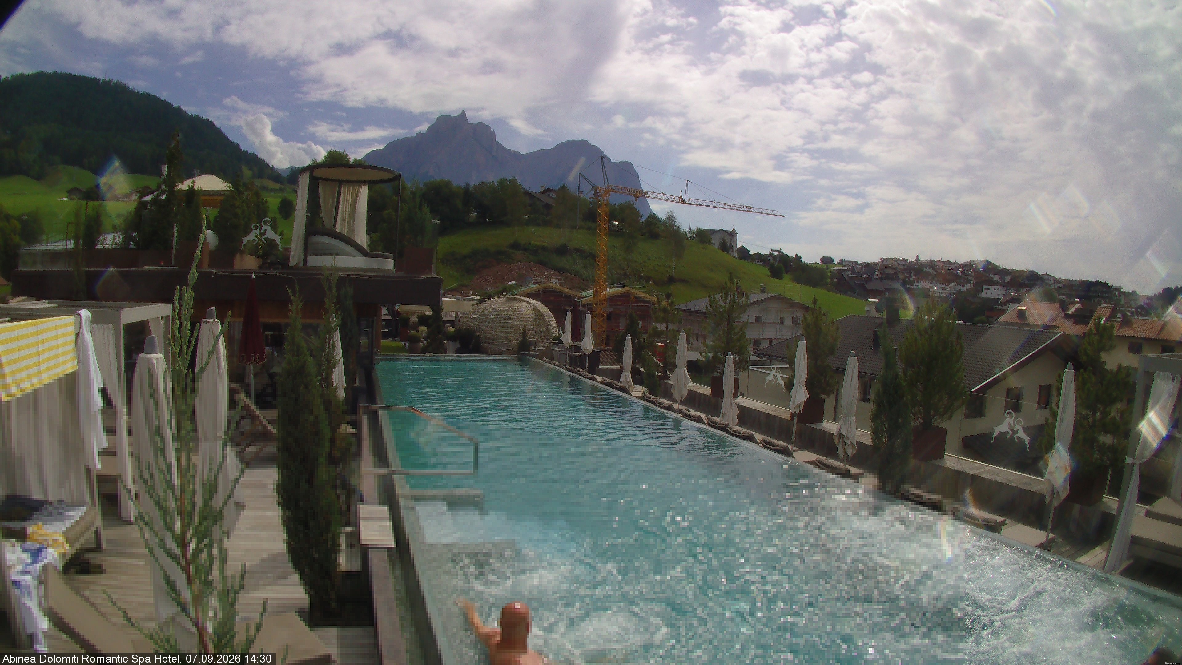 Archived image Webcam Kastelruth: Abinea Dolomiti Romantic Spa Hotel