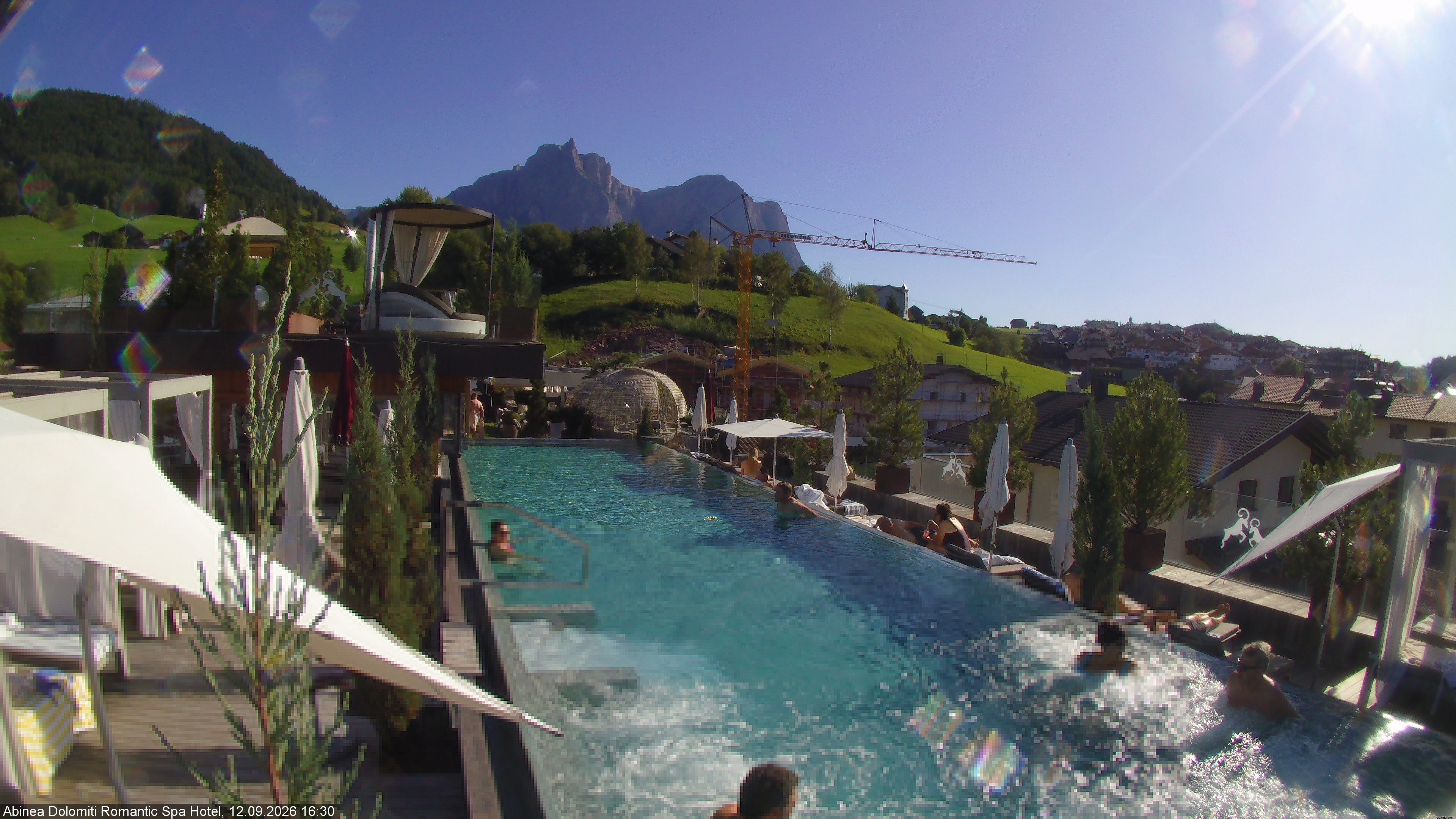 Archived image Webcam Kastelruth: Abinea Dolomiti Romantic Spa Hotel