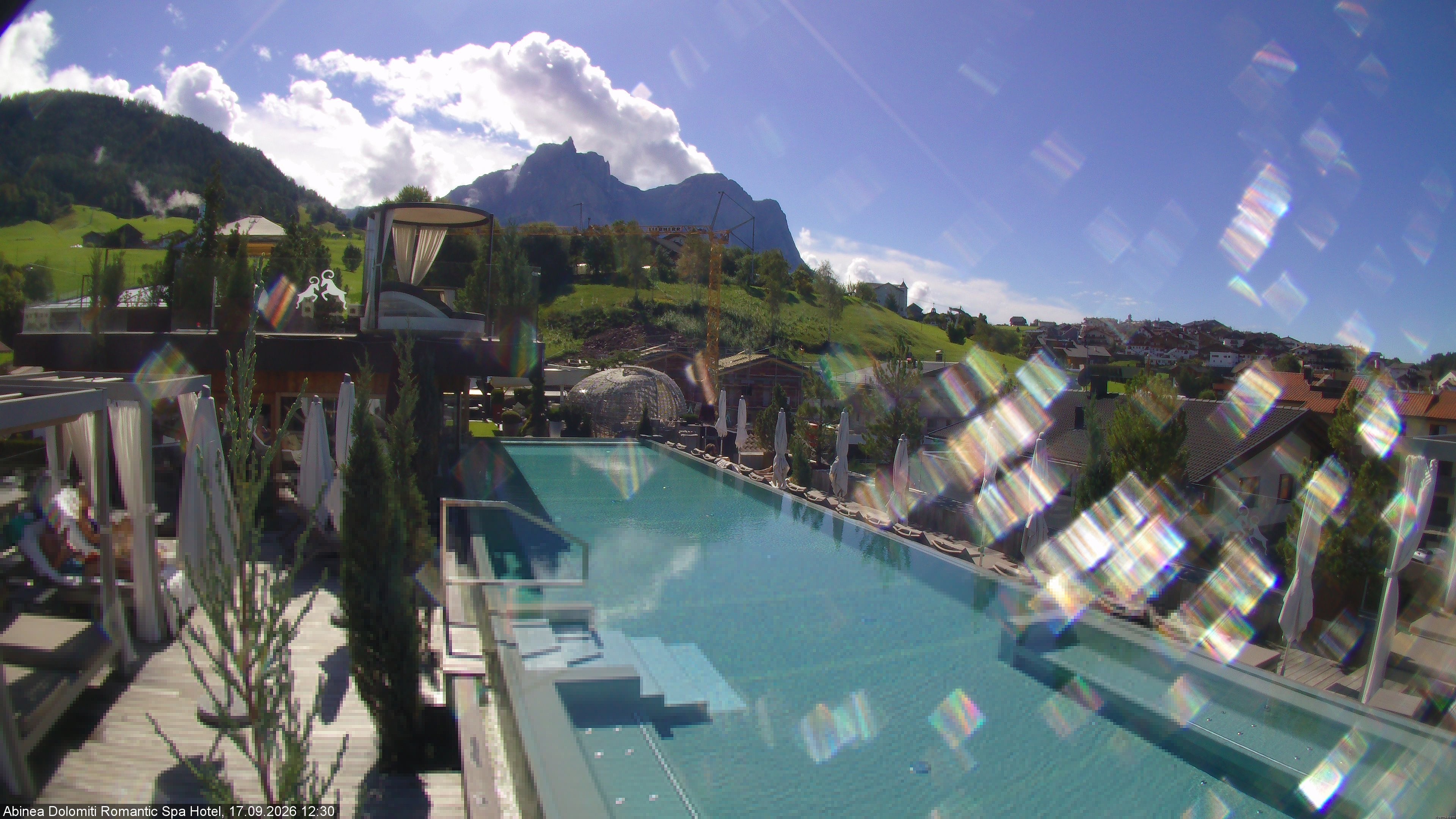 Archived image Webcam Kastelruth: Abinea Dolomiti Romantic Spa Hotel