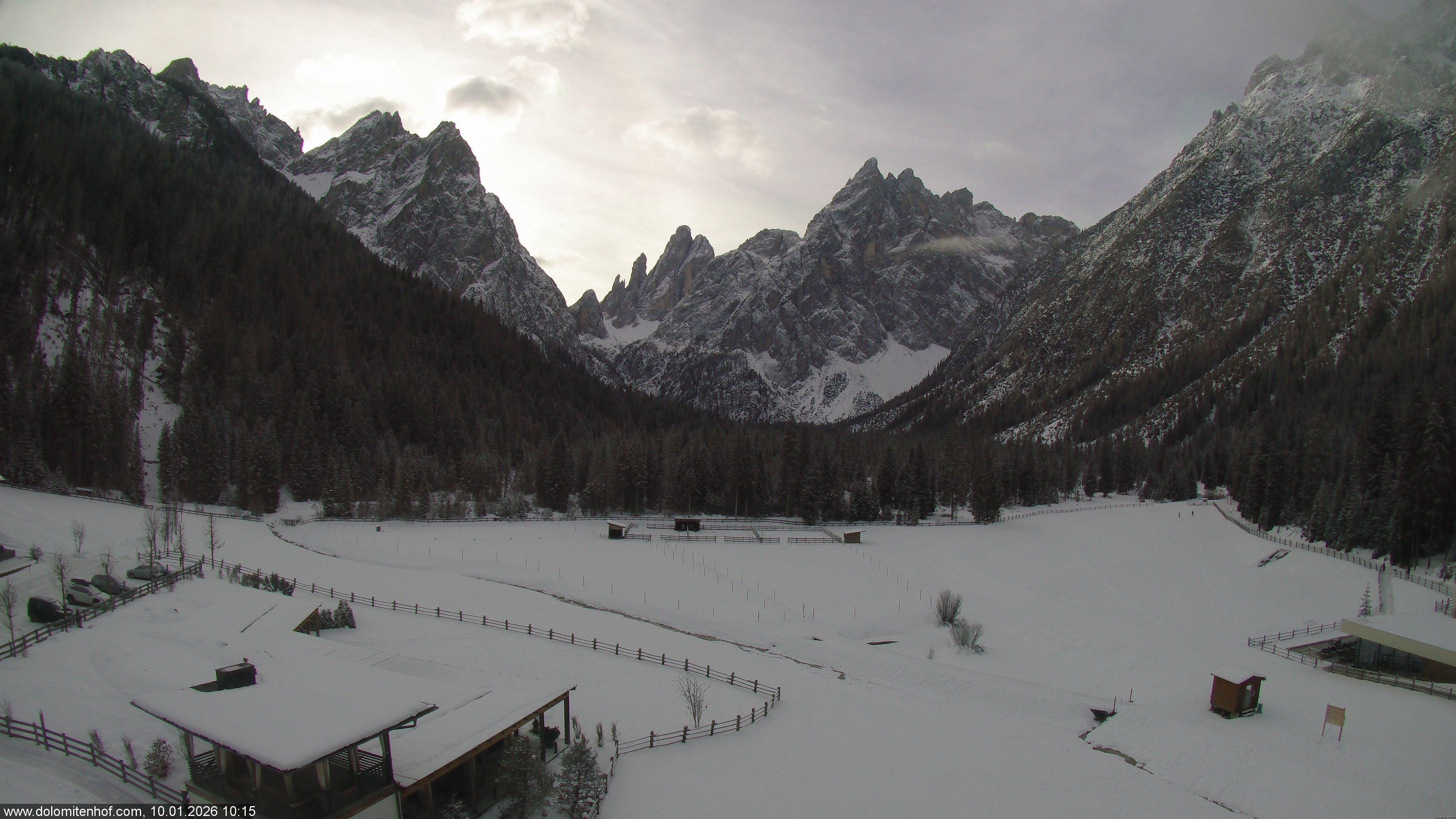 Archiv Foto Webcam Dolomitenhof - Fischleintal