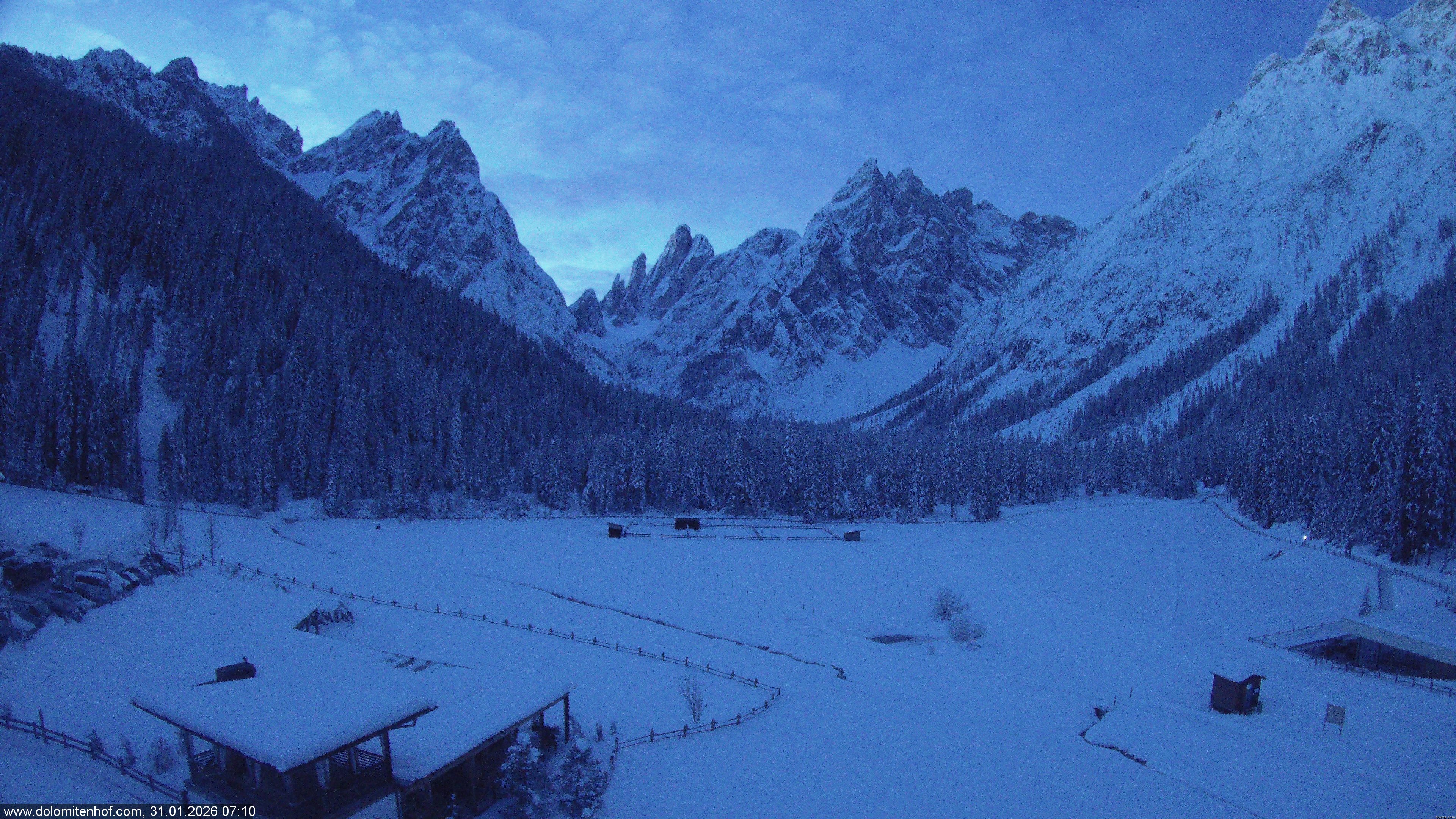 Archiv Foto Webcam Dolomitenhof - Fischleintal