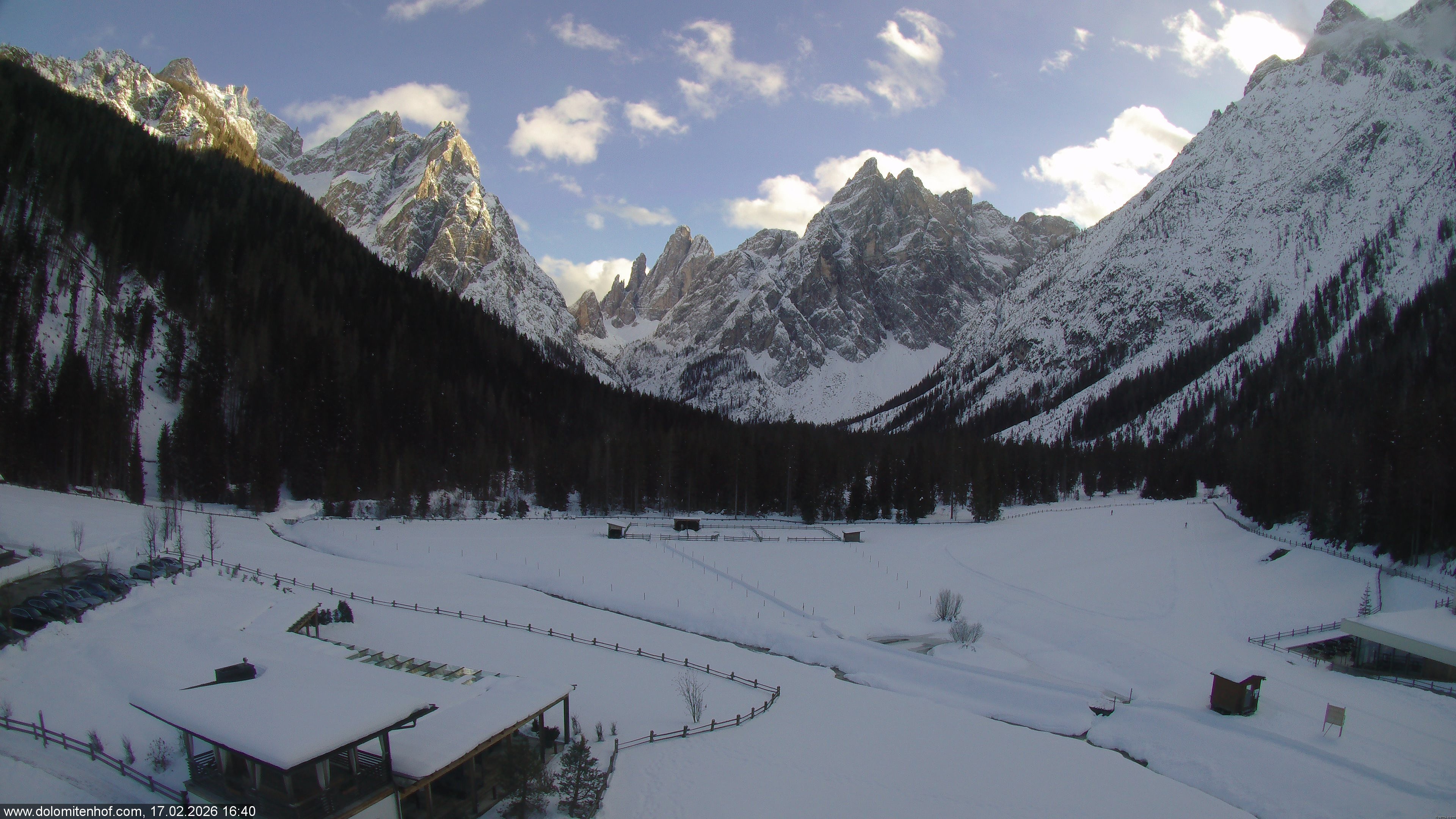 Archiv Foto Webcam Dolomitenhof - Fischleintal