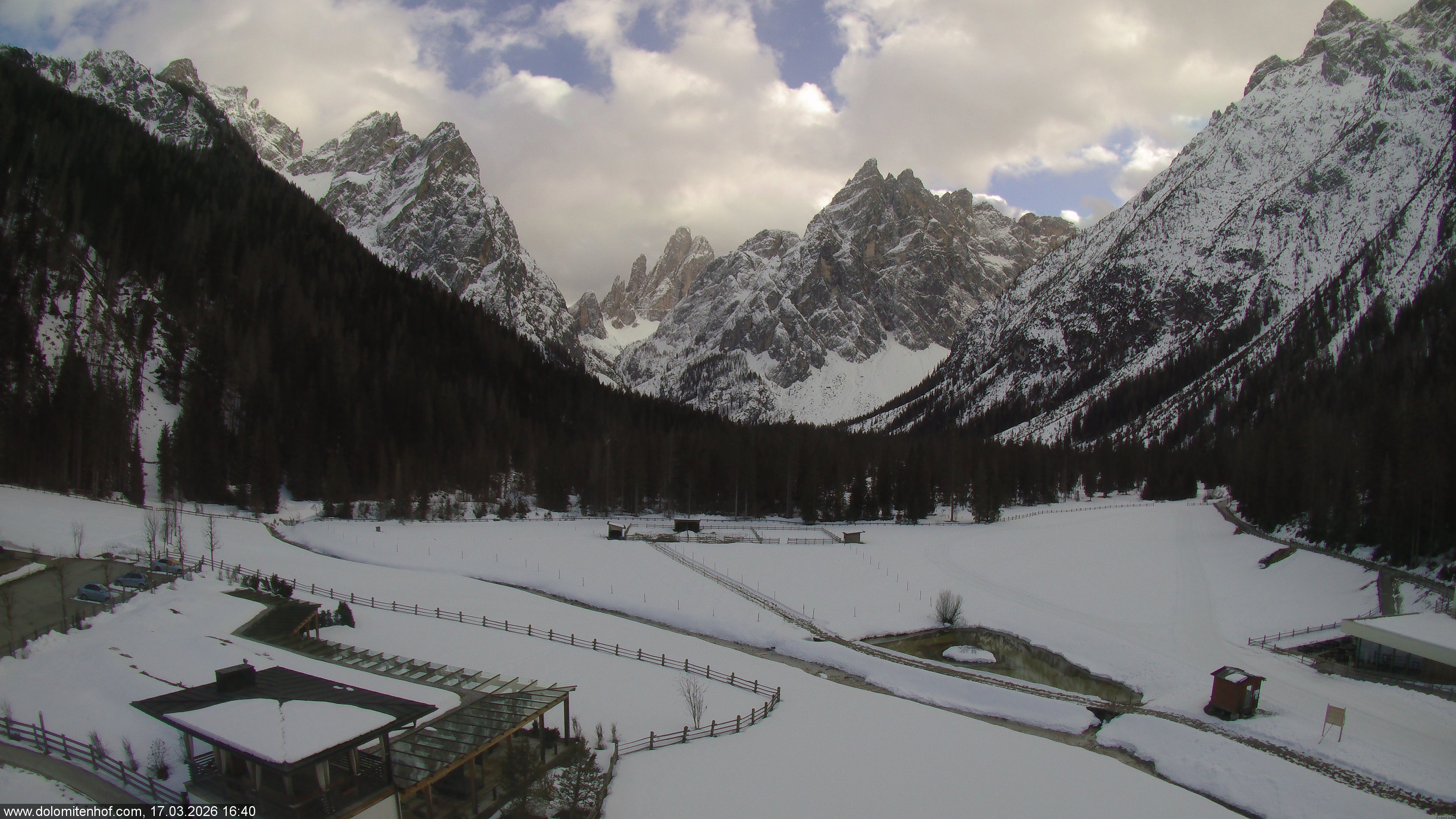 Archiv Foto Webcam Dolomitenhof - Fischleintal