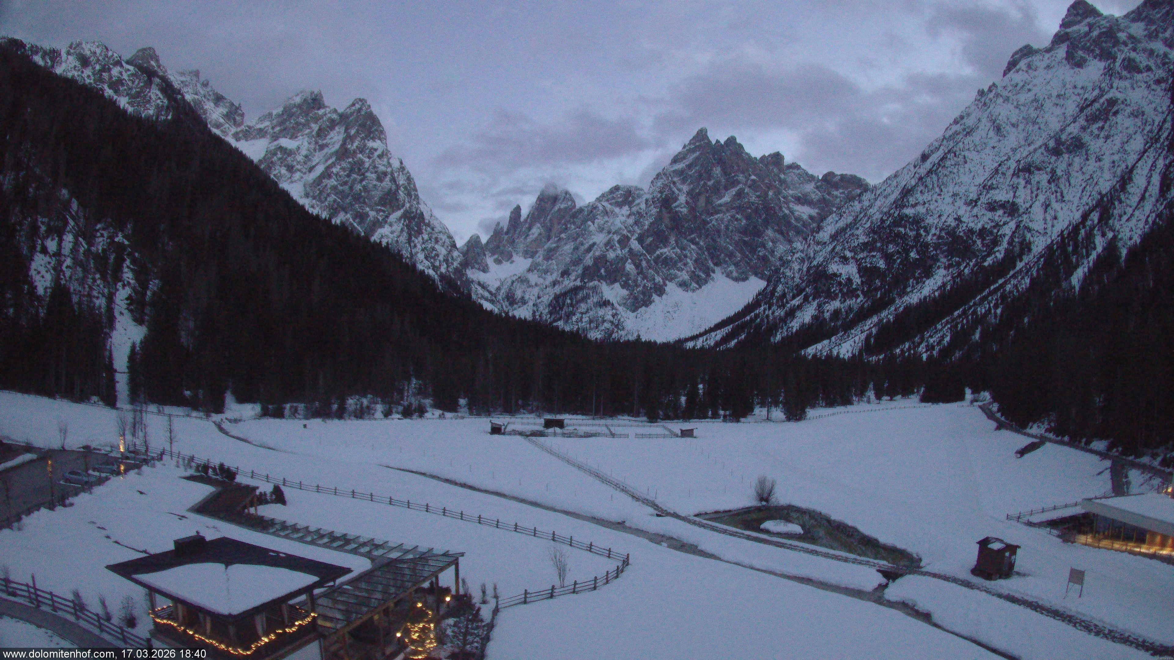 Archiv Foto Webcam Dolomitenhof - Fischleintal