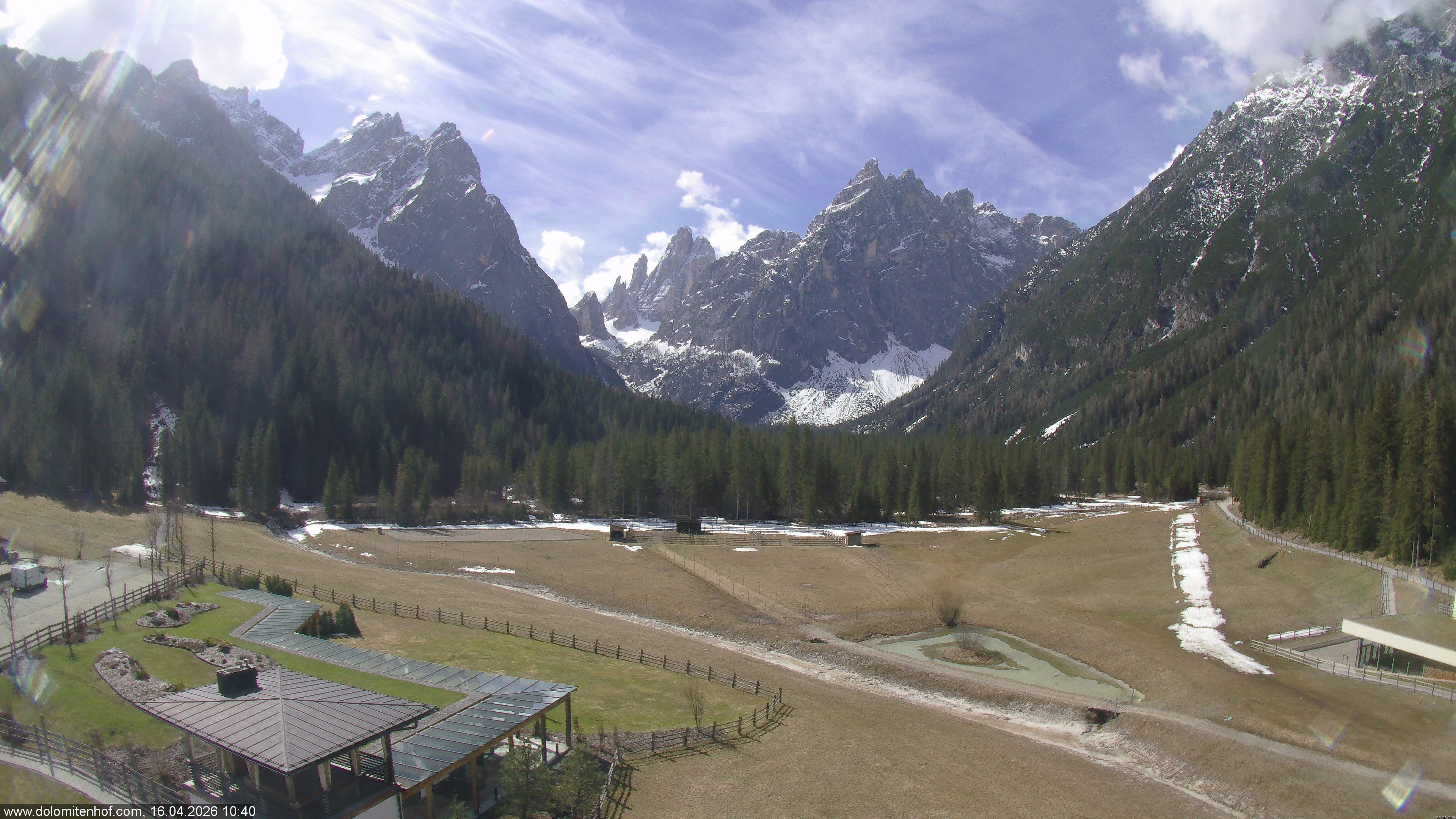 Archived image Webcam Dolomitenhof - Sexten Dolomites