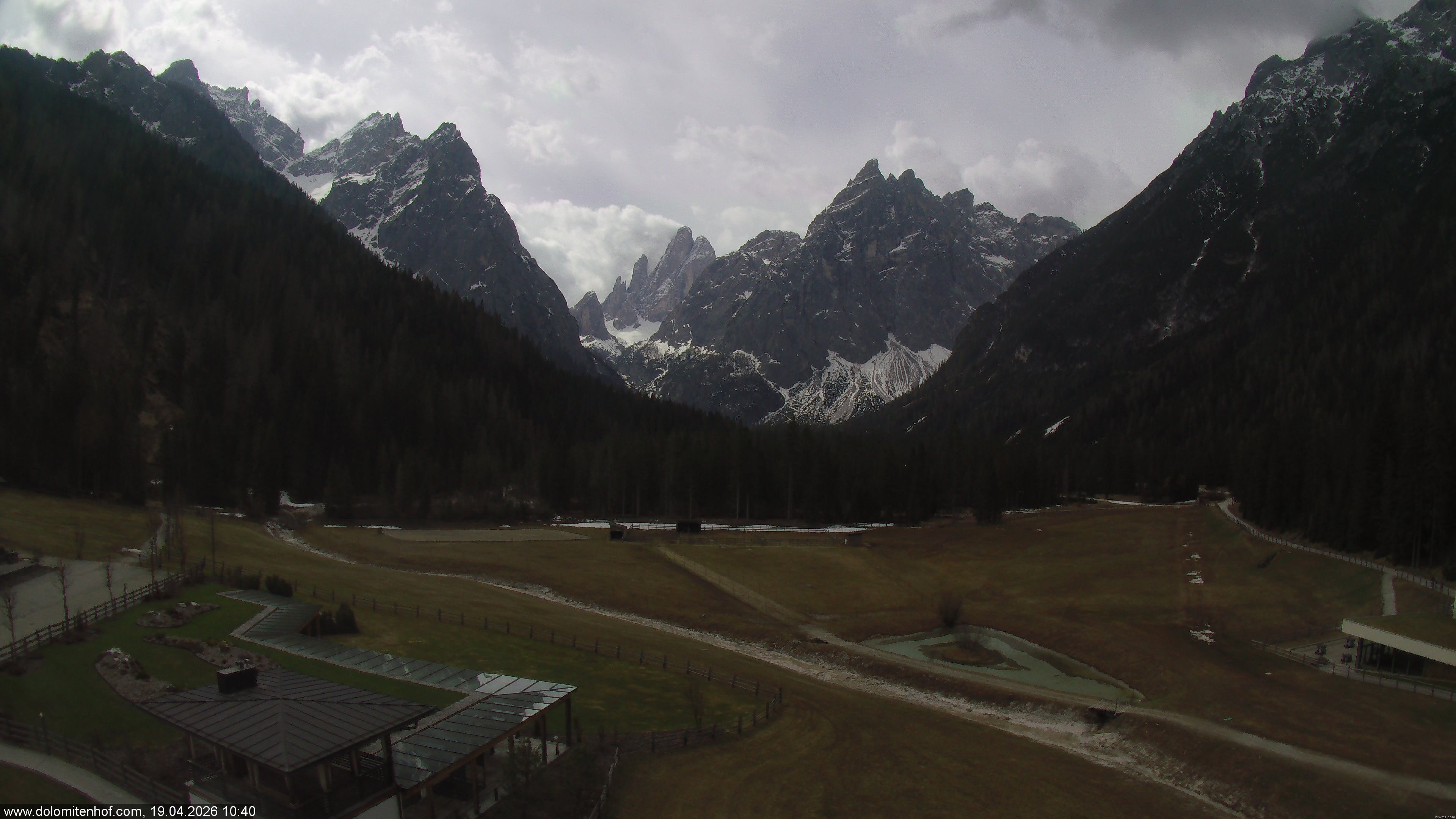 Archiv Foto Webcam Dolomitenhof - Fischleintal