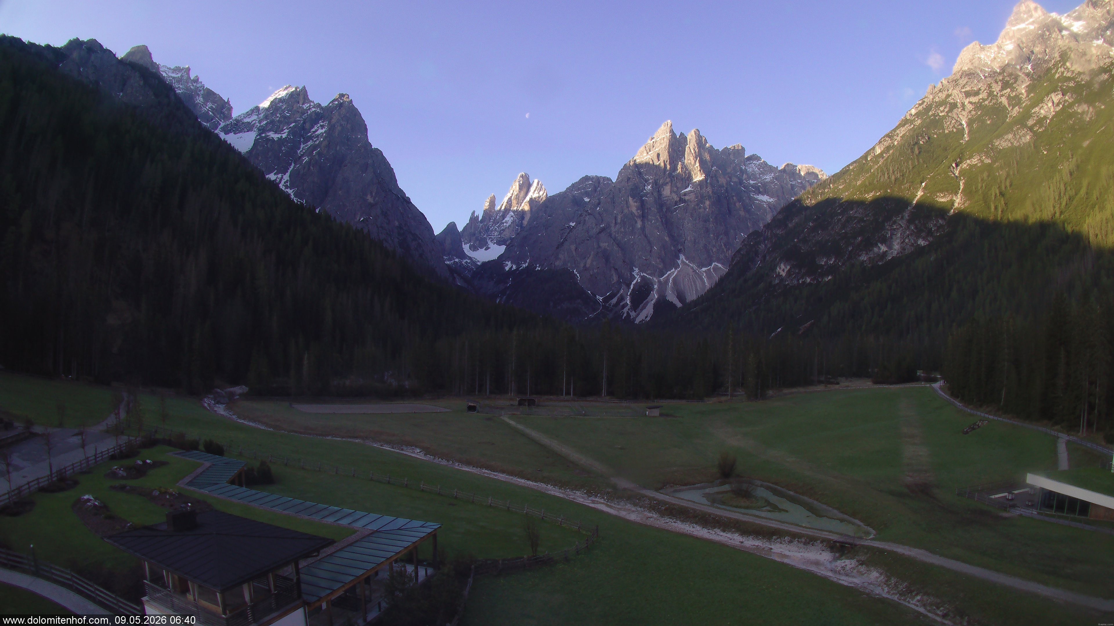 Archiv Foto Webcam Dolomitenhof - Fischleintal