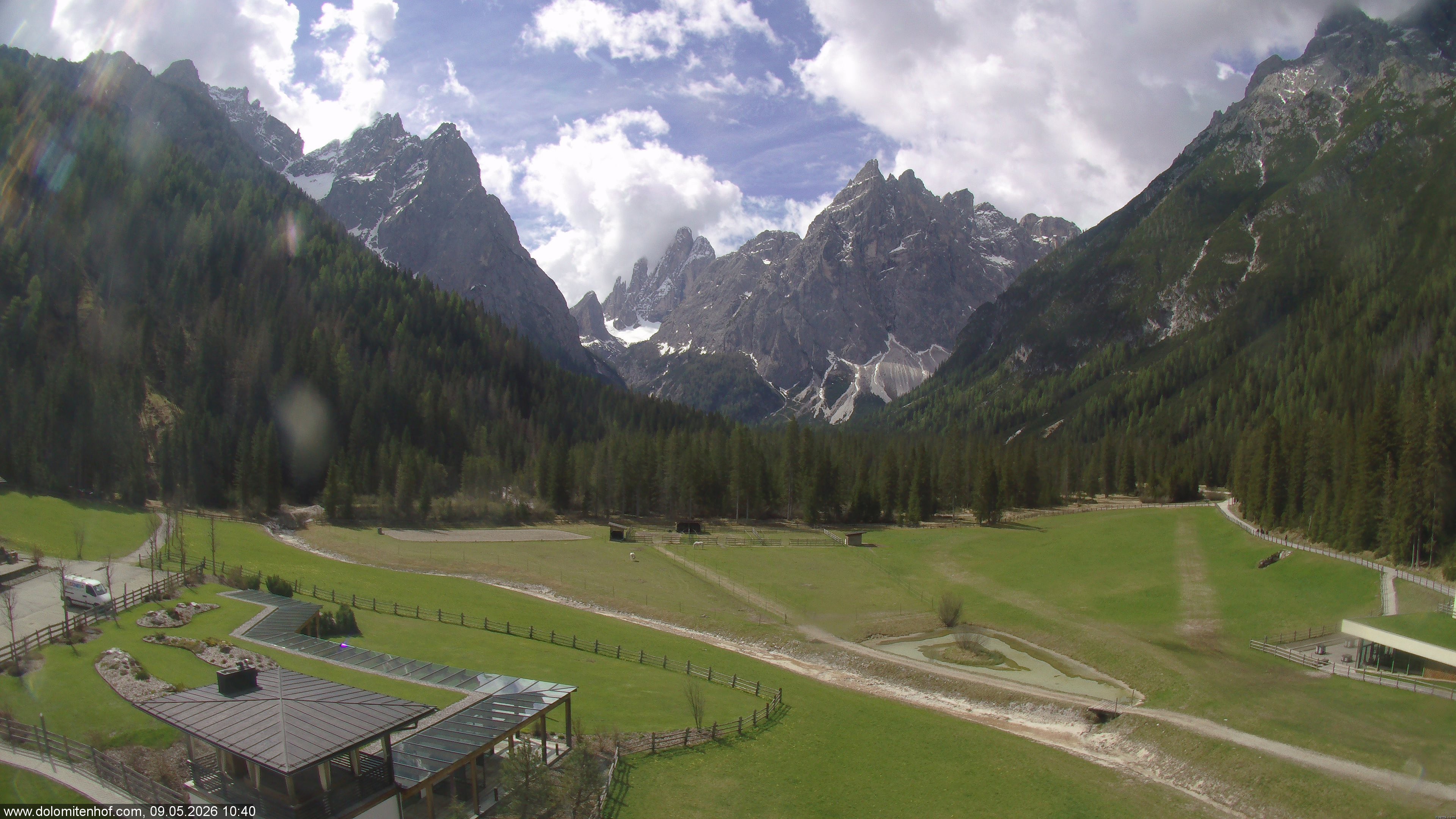 Archiv Foto Webcam Dolomitenhof - Fischleintal
