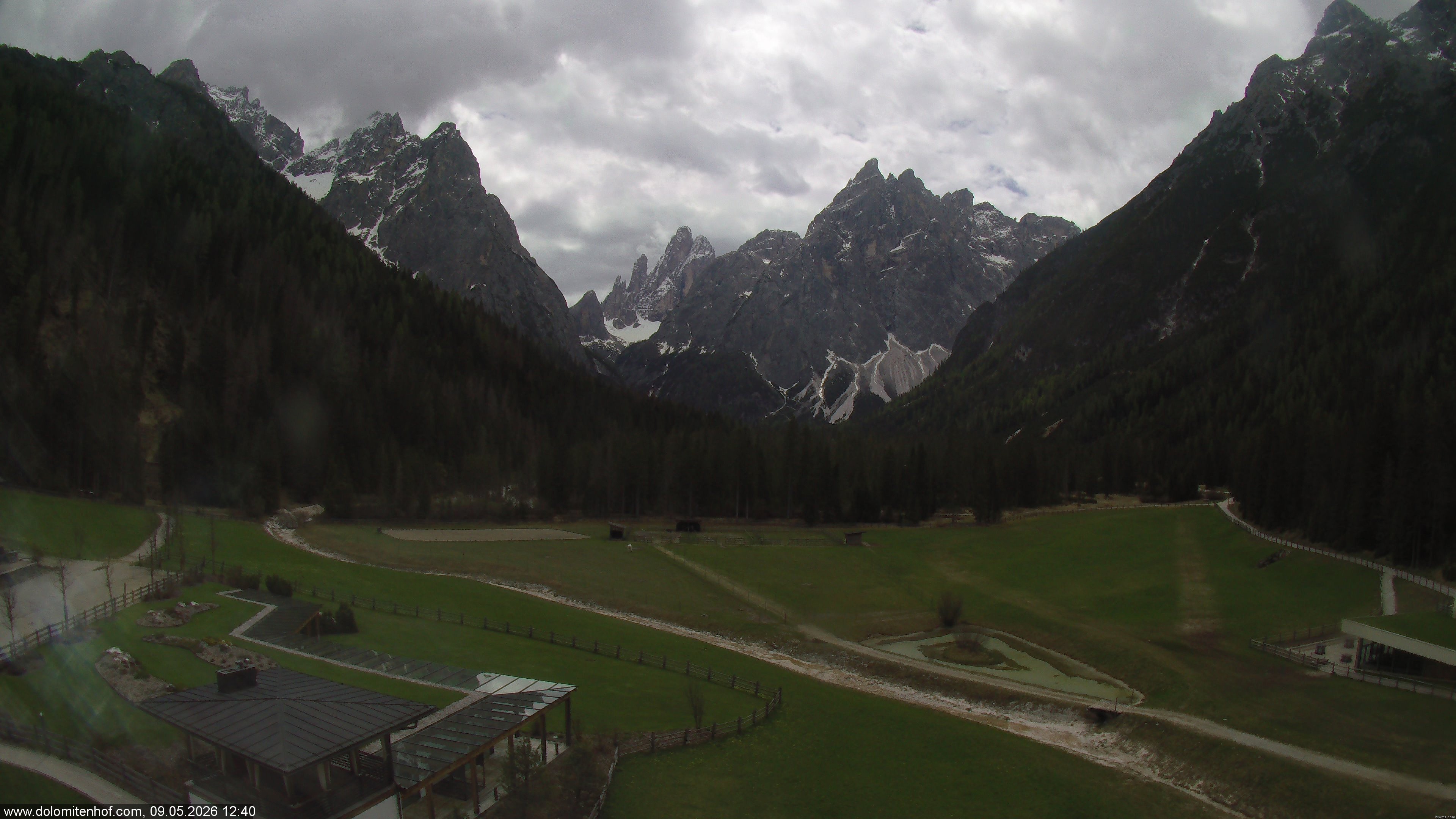 Archiv Foto Webcam Dolomitenhof - Fischleintal