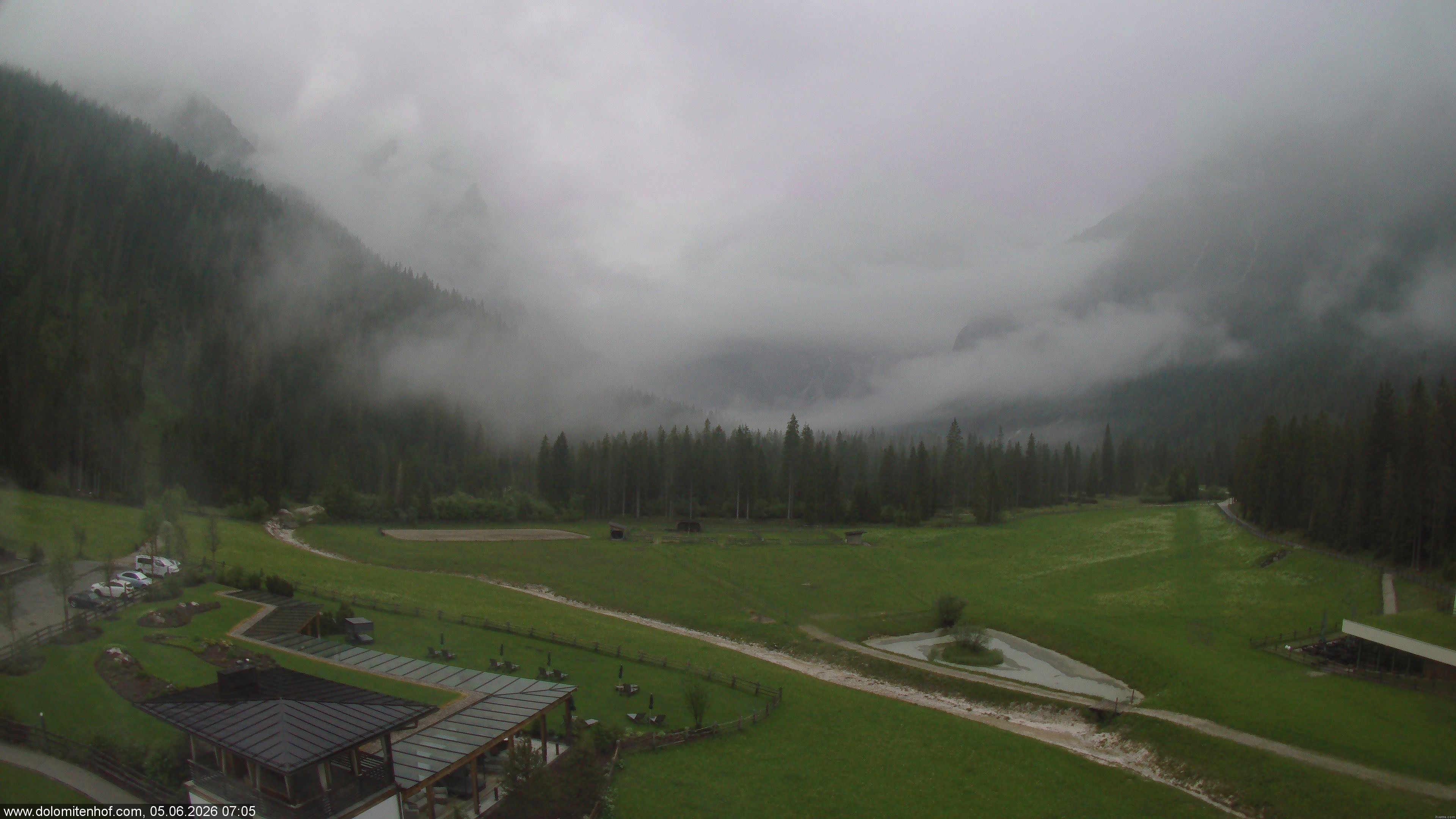 Archiv Foto Webcam Dolomitenhof - Fischleintal