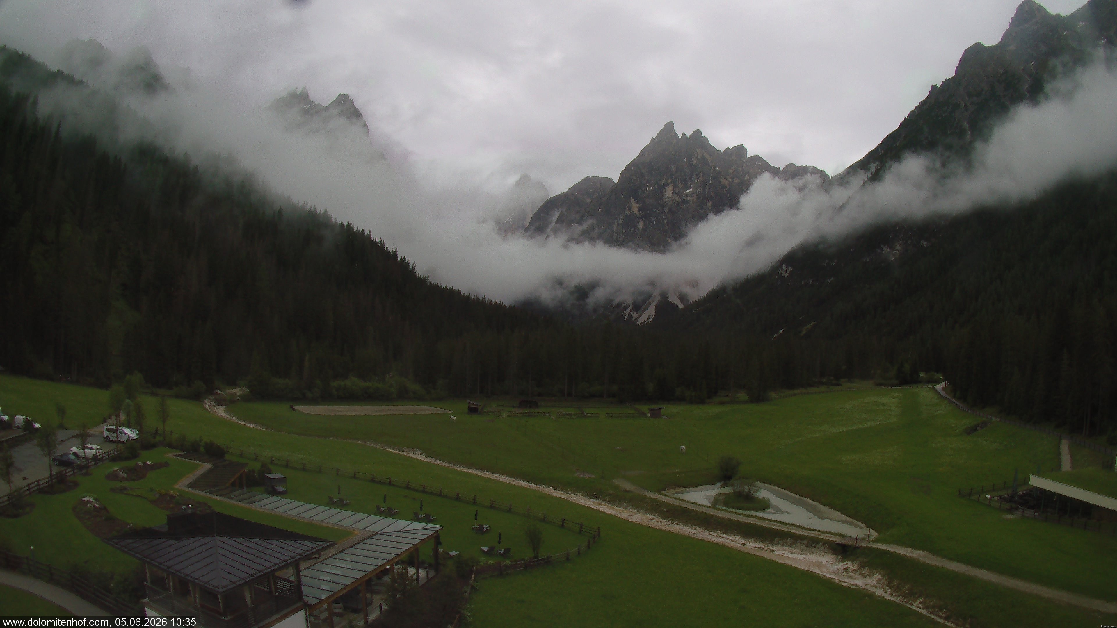 Archiv Foto Webcam Dolomitenhof - Fischleintal