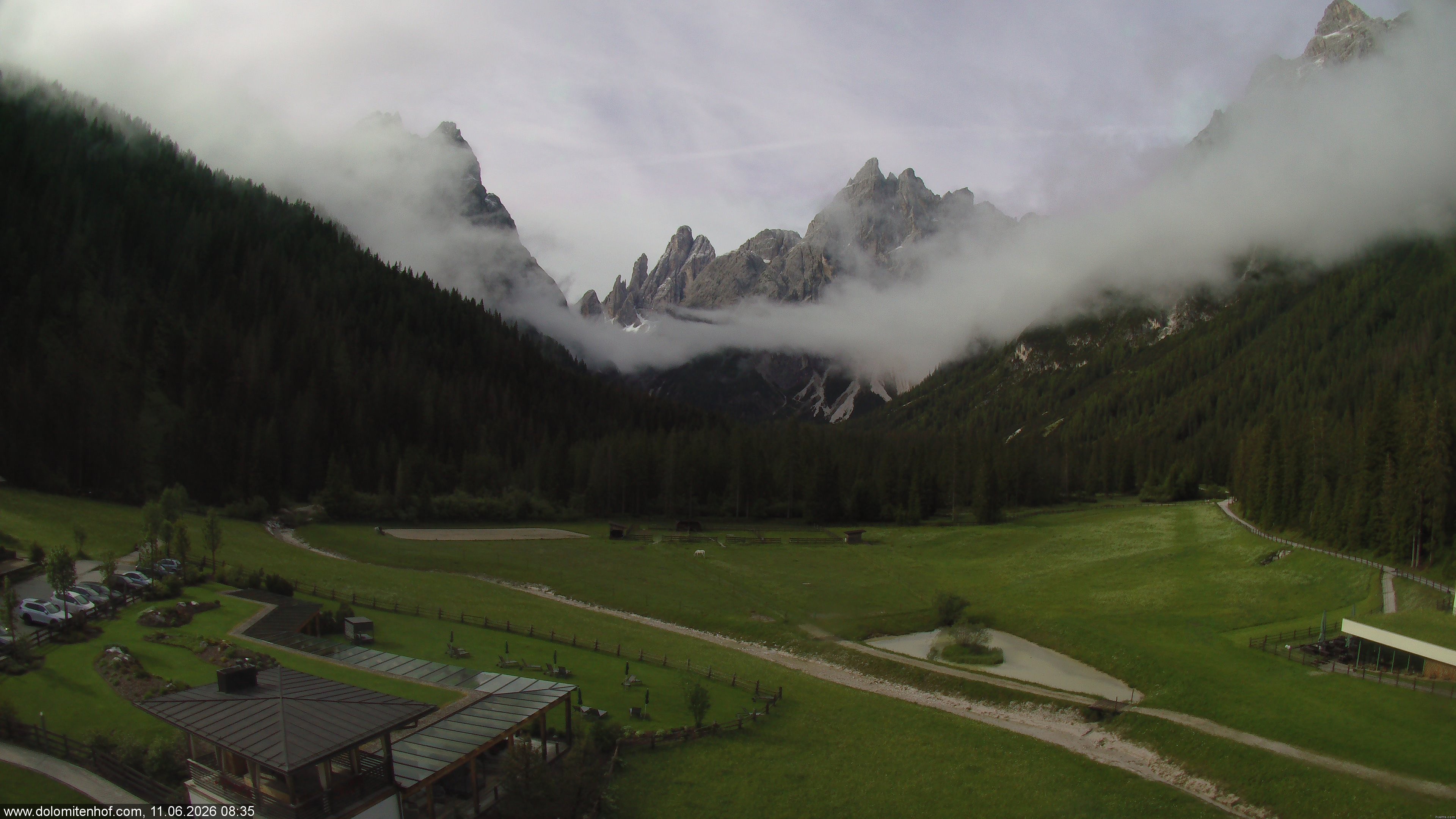 Archiv Foto Webcam Dolomitenhof - Fischleintal