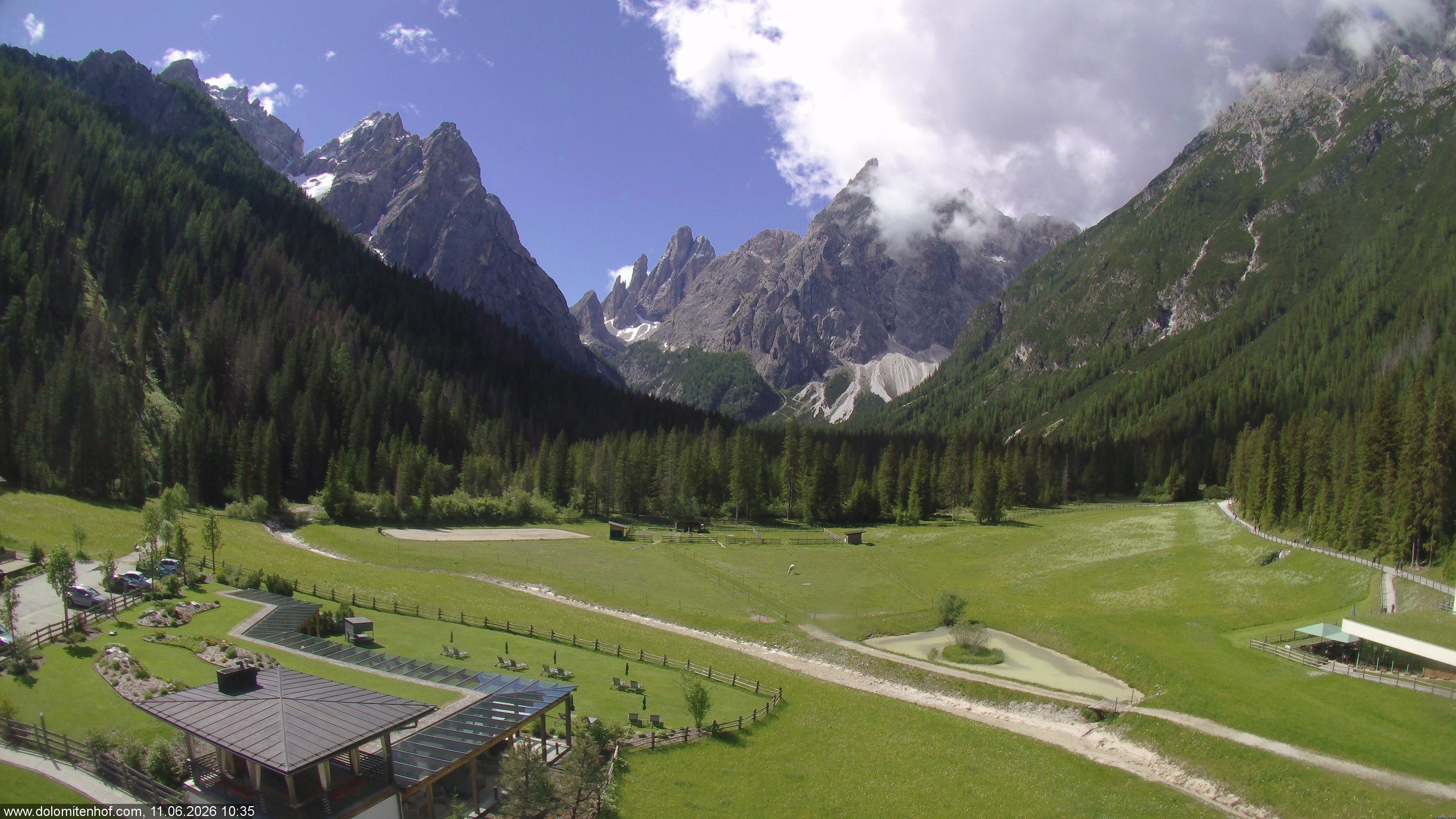 Archiv Foto Webcam Dolomitenhof - Fischleintal