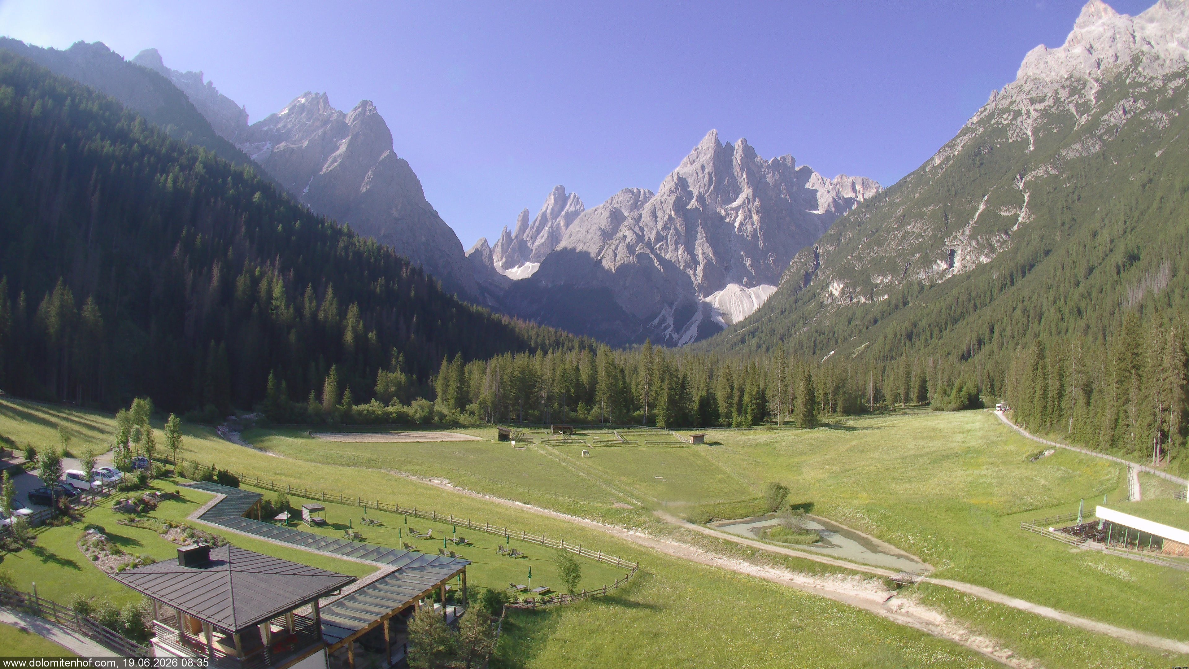 Archiv Foto Webcam Dolomitenhof - Fischleintal