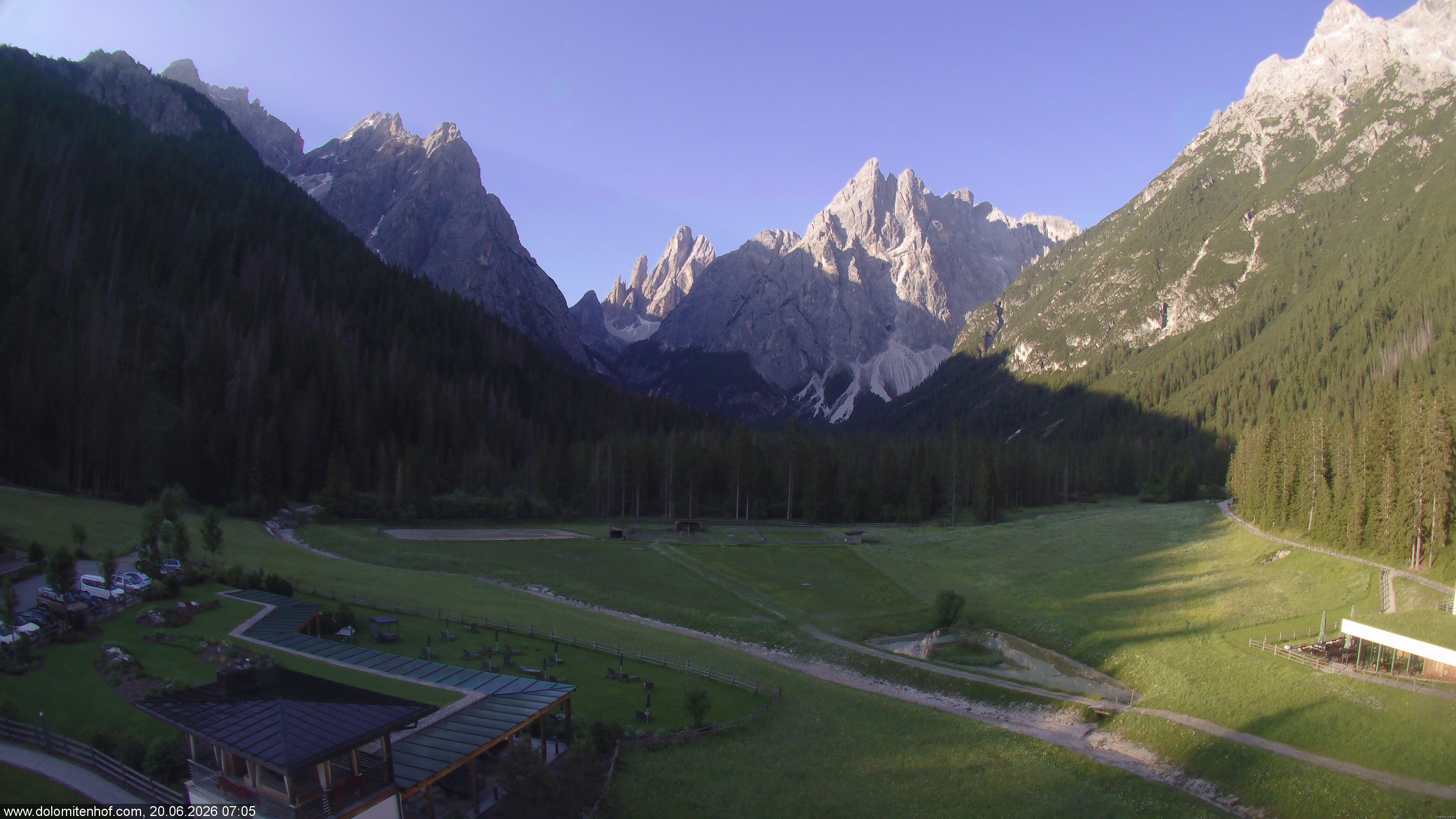 Archiv Foto Webcam Dolomitenhof - Fischleintal