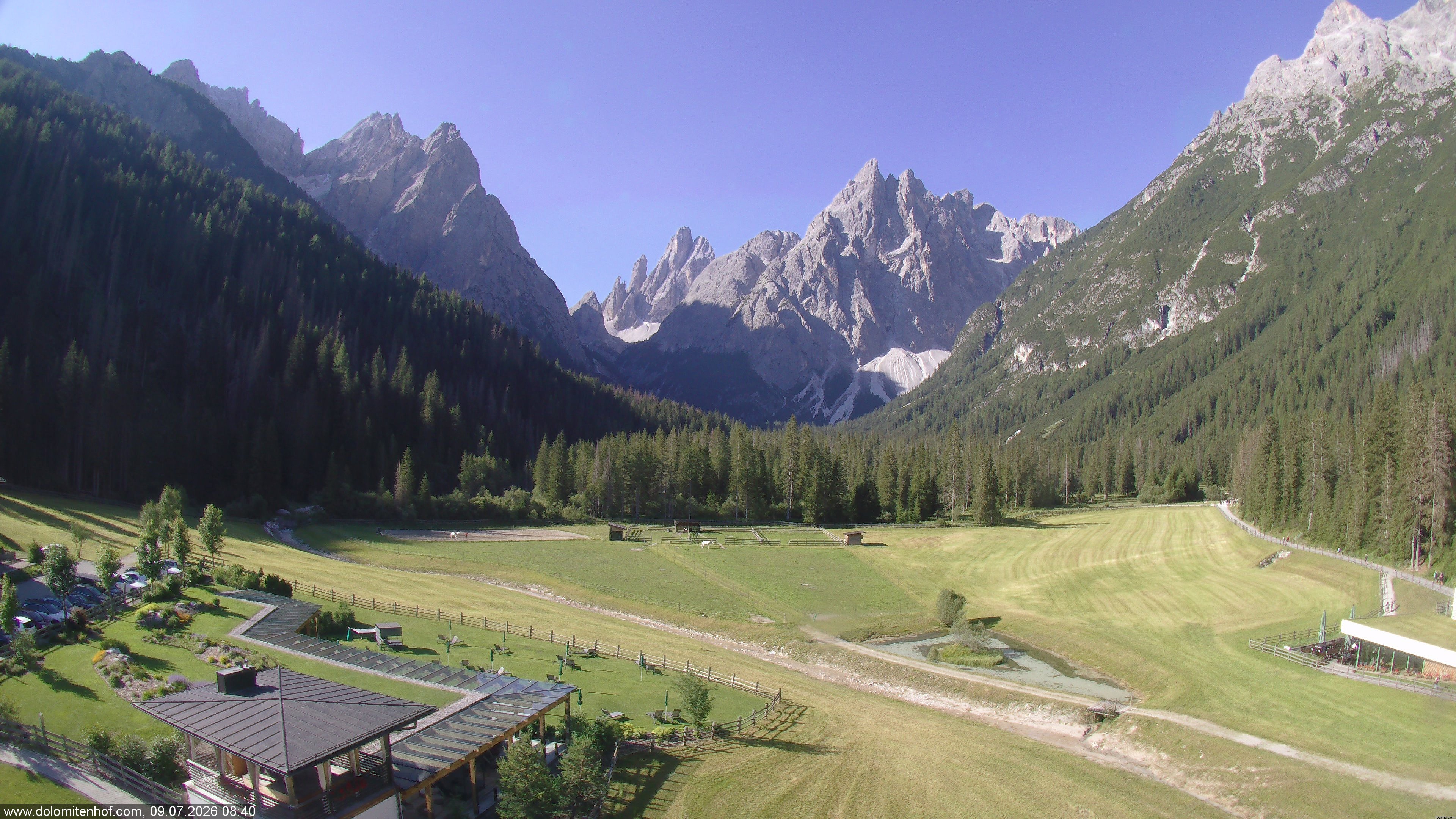 Archiv Foto Webcam Dolomitenhof - Fischleintal