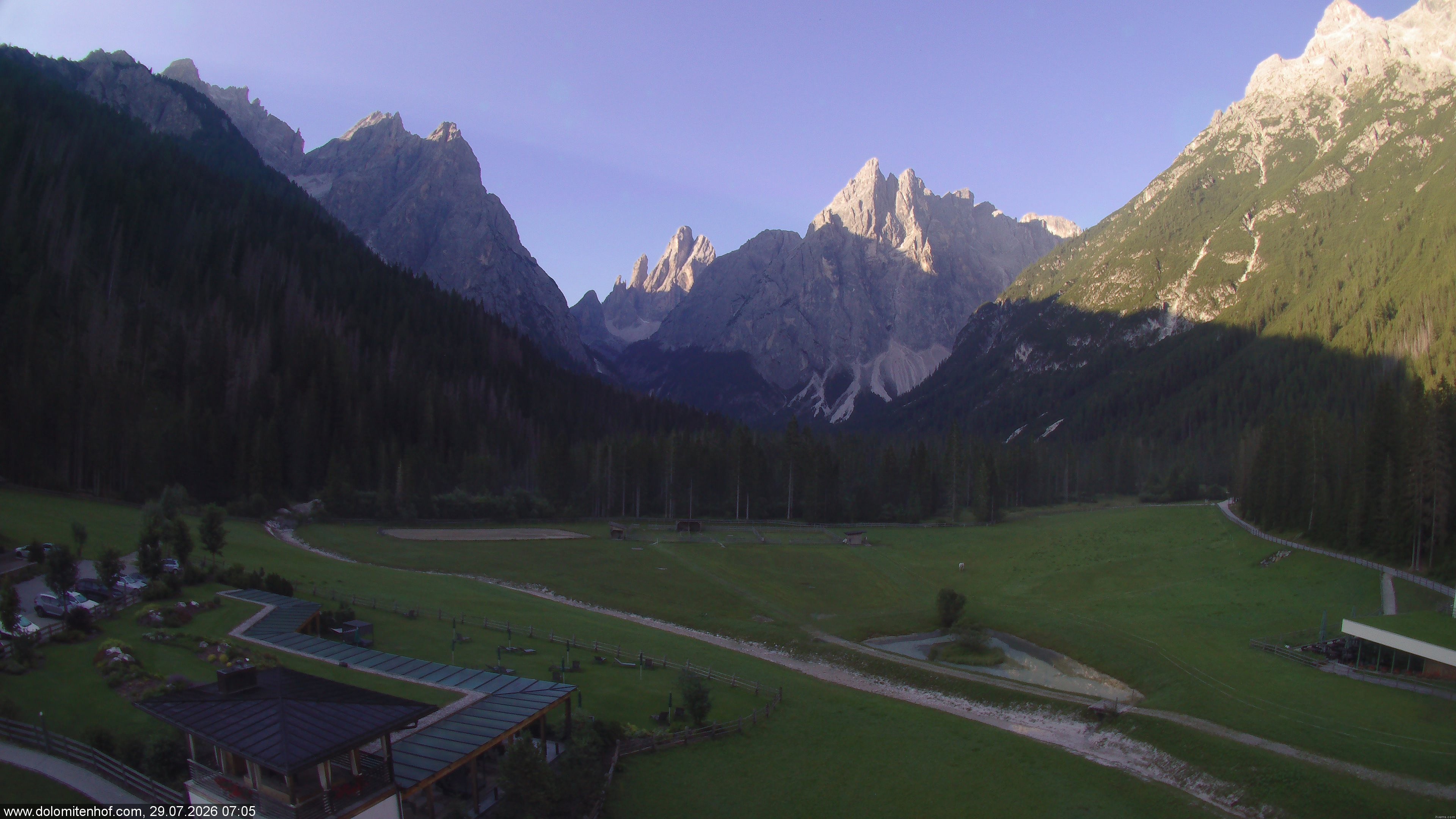 Archiv Foto Webcam Dolomitenhof - Fischleintal