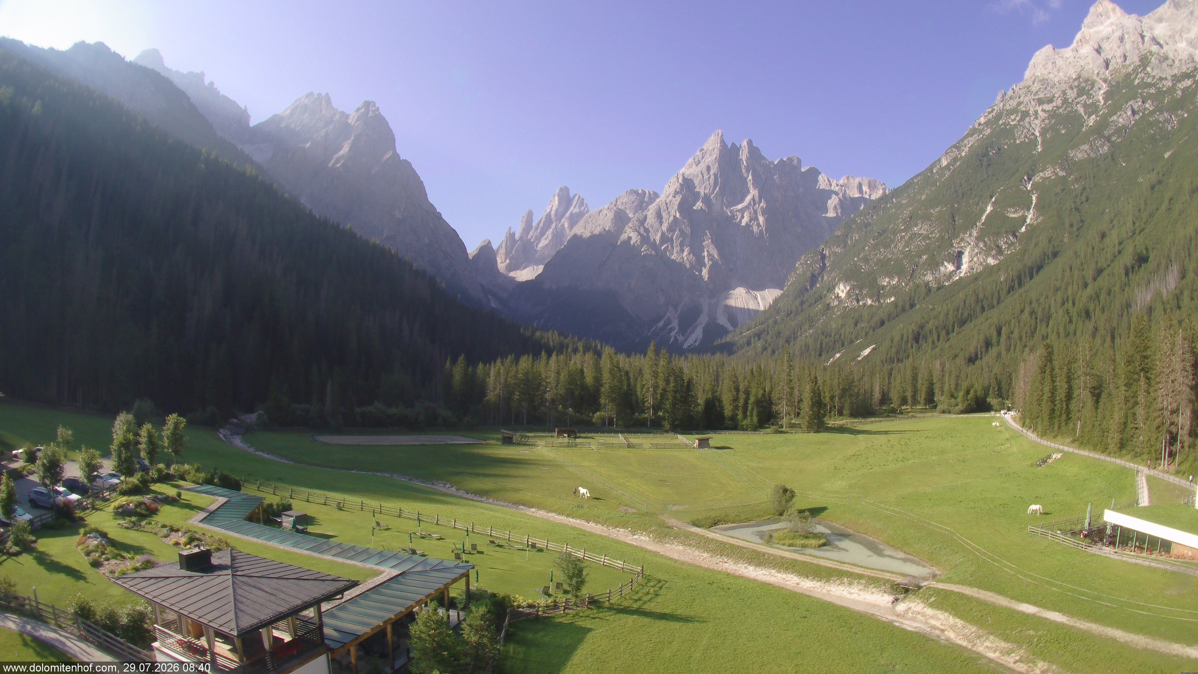 Archiv Foto Webcam Dolomitenhof - Fischleintal